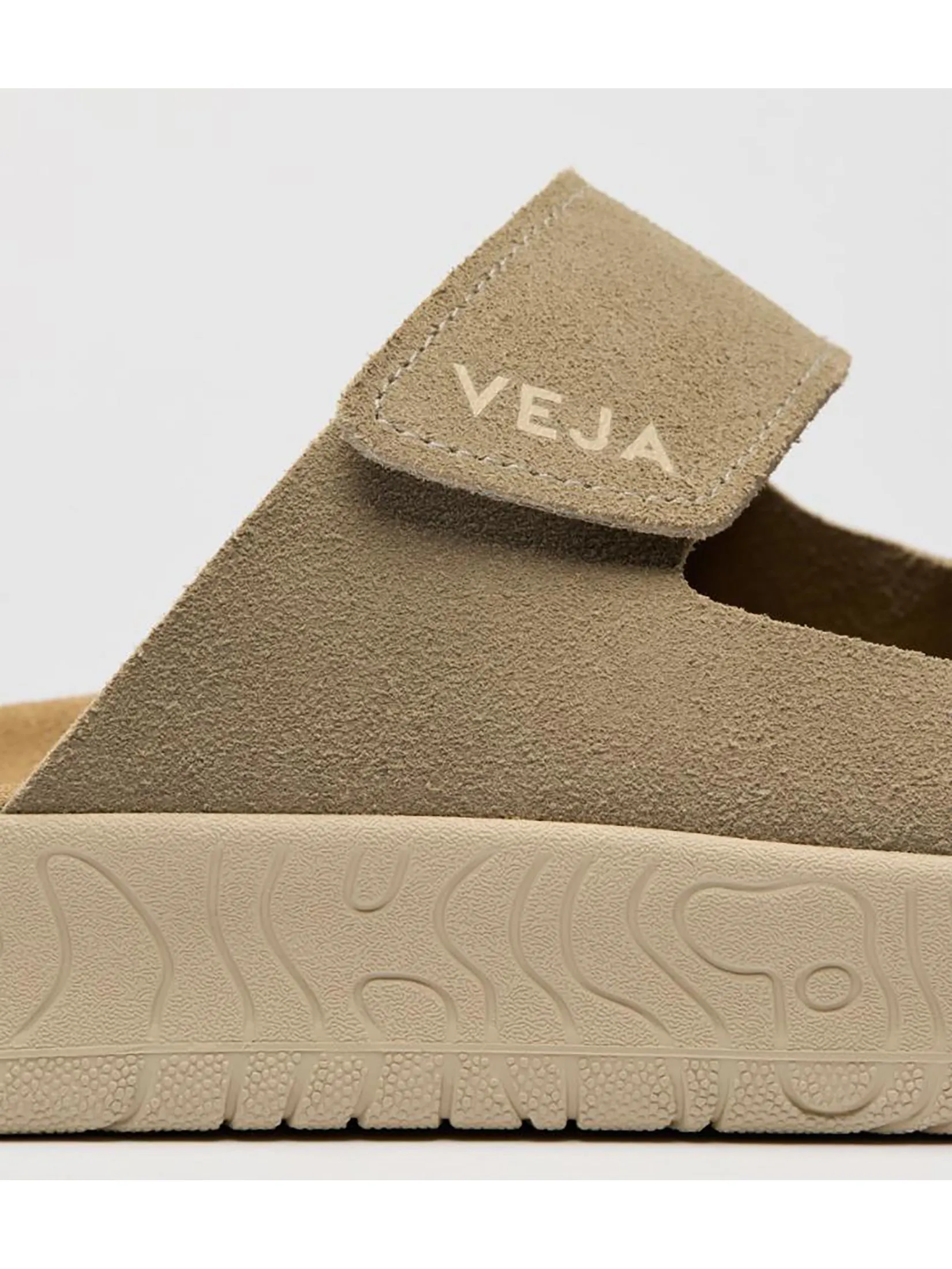 VEJA Men Slide Sandals Etna SS25 Taupe Almond