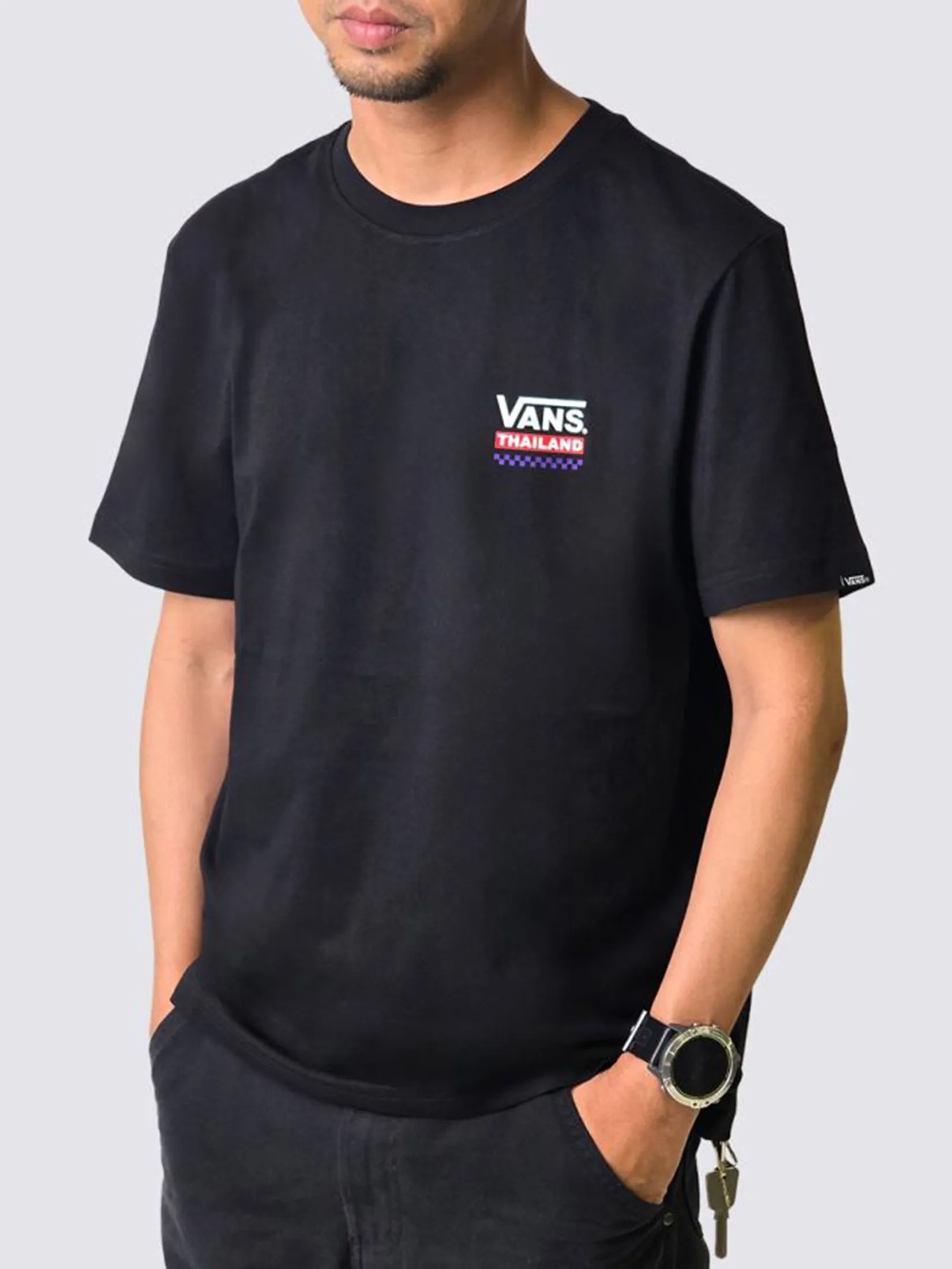 VANS Men T-Shirt Sawassdee
