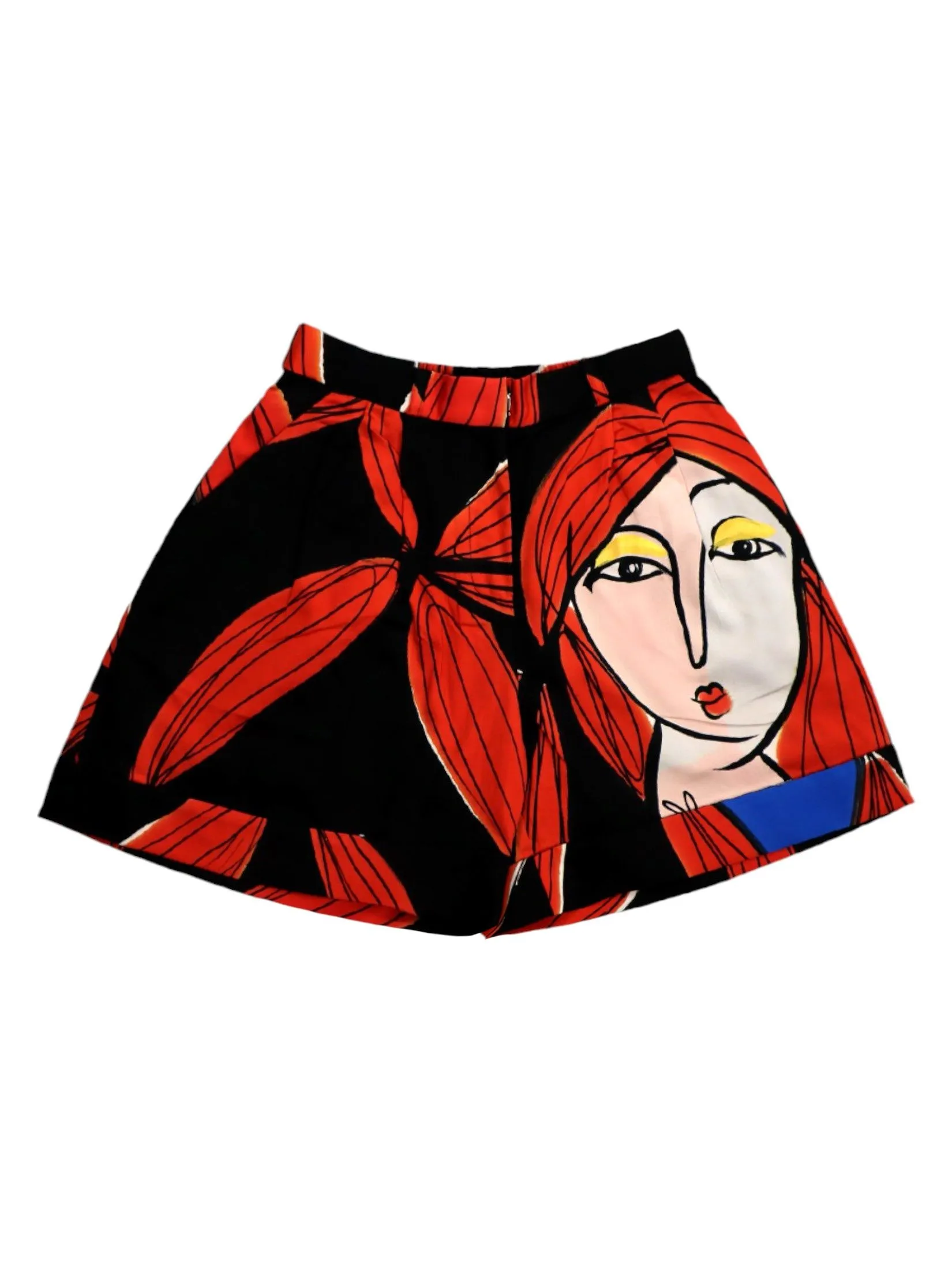 YODYOKO Woman Short Pants With Zipper - Black : Woman Elegance with Red Hair