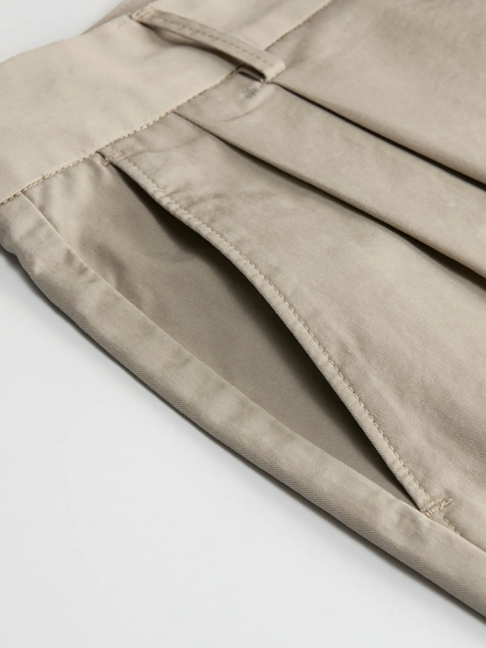 GIORDANO Men s Online Exclusive Wide Leg Pants (Korea) Khaki