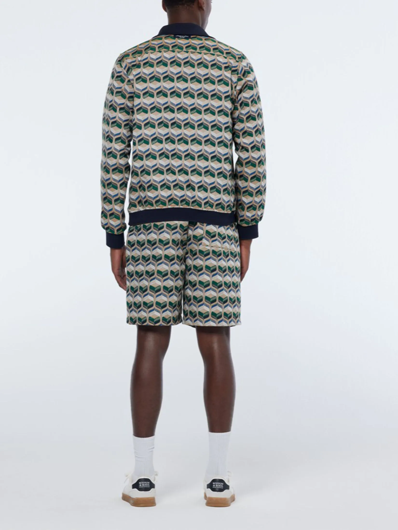 SCOTCH&SODA Men Bermuda Short Jacquard Relaxed Fit Retro Shape Beige AOP