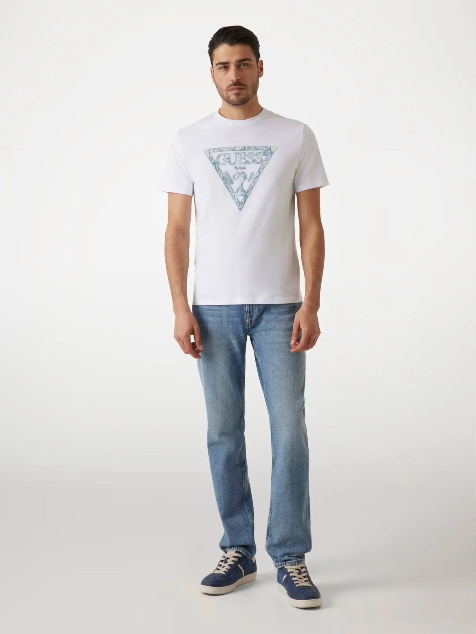 GUESS GUESS MEN Triangle Logo  T-Shirt  M5GI06I3Z14  -  White