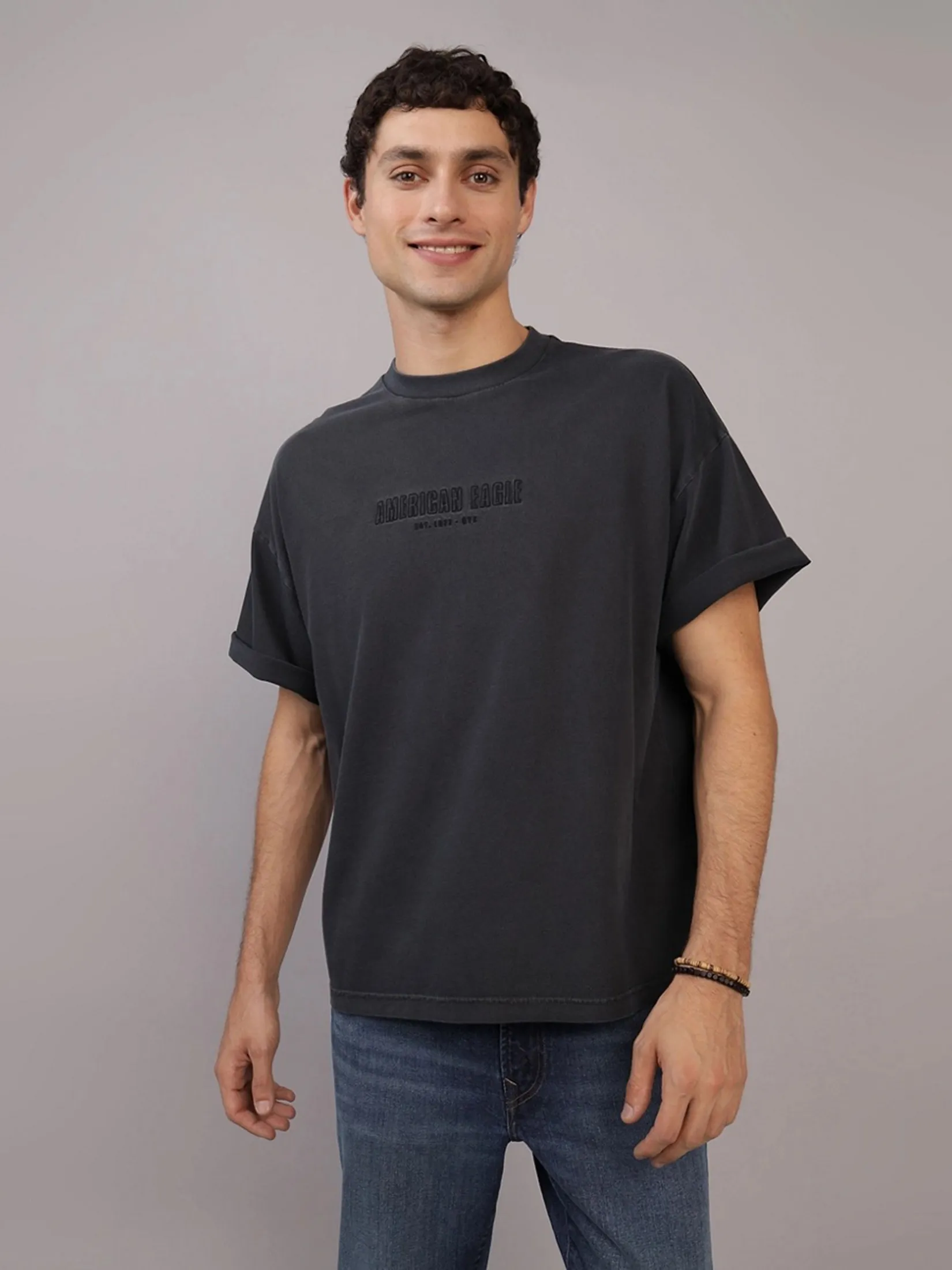 AMERICAN EAGLE MEN G SS BTS1 OS SET IN TEE- PGD 167 WASHED BLACK