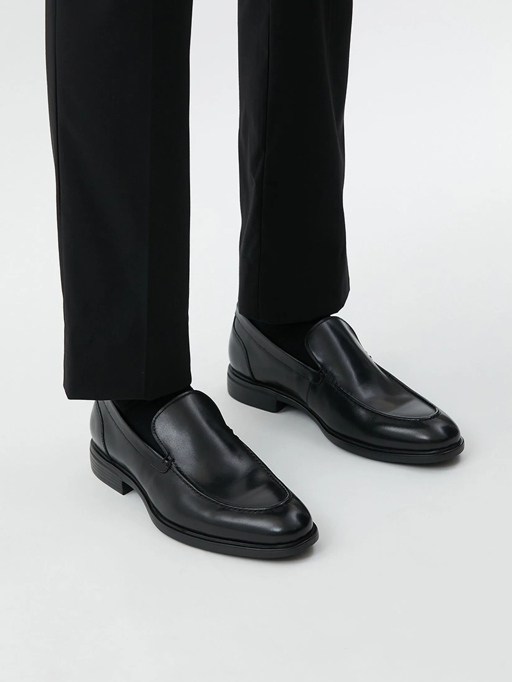 DAPPER DAPPER Plain Toe Loafers Black