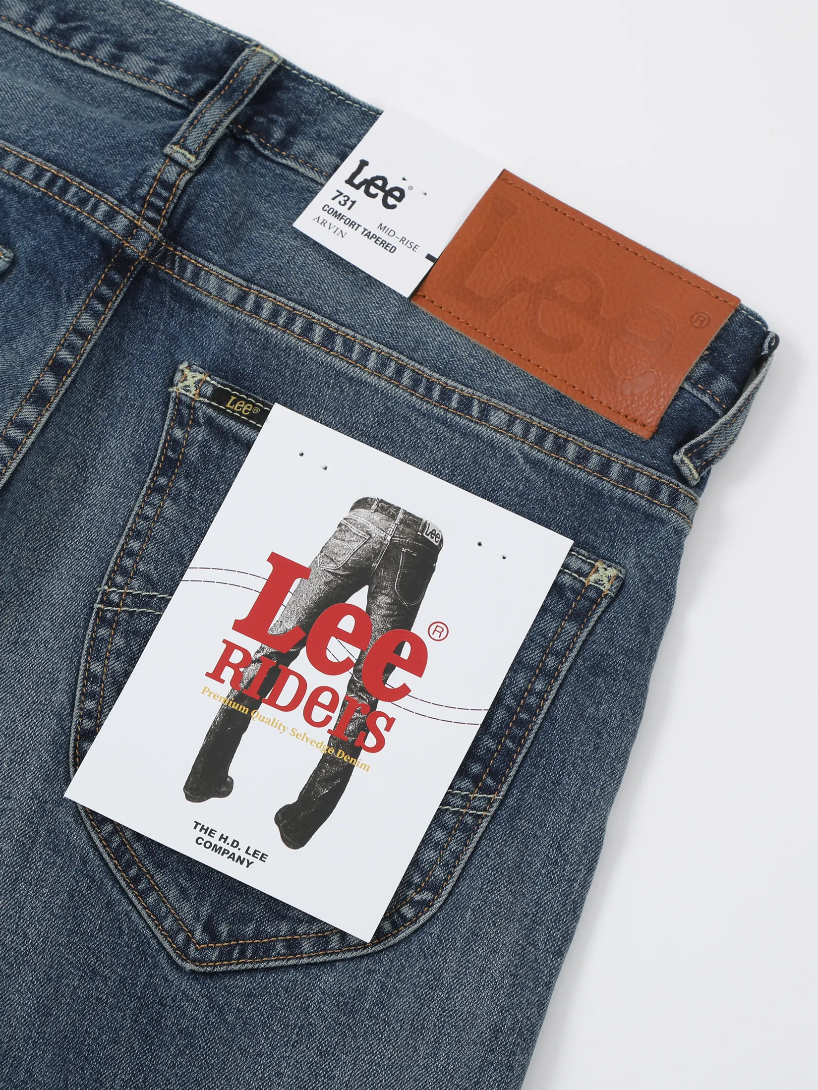 LEE Men s Jeans Lee Riders Collection Mid Arvin Fit Dark Indigo