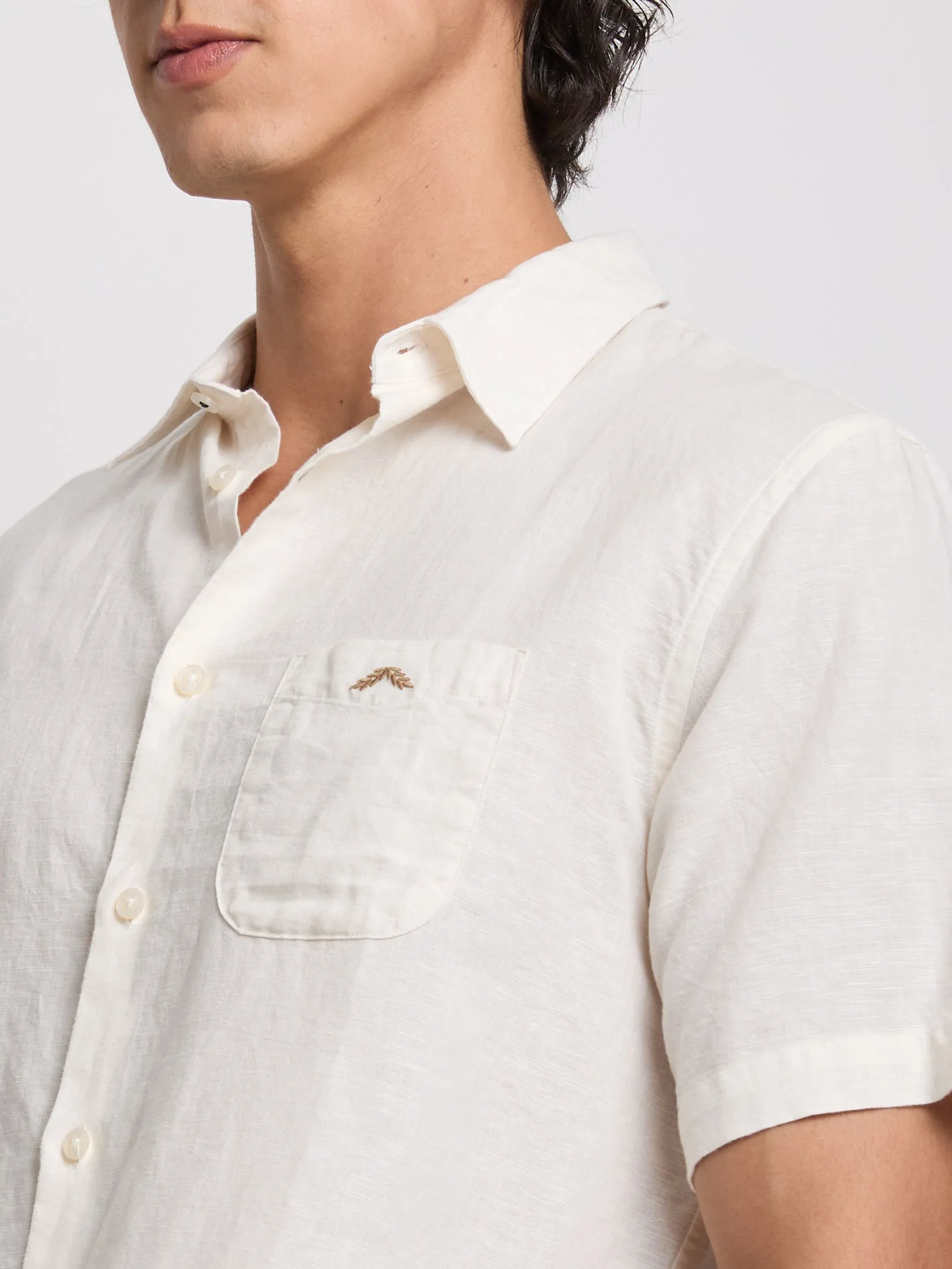 ALUMNUS Men Shirt Short Sleeves Collar Neck