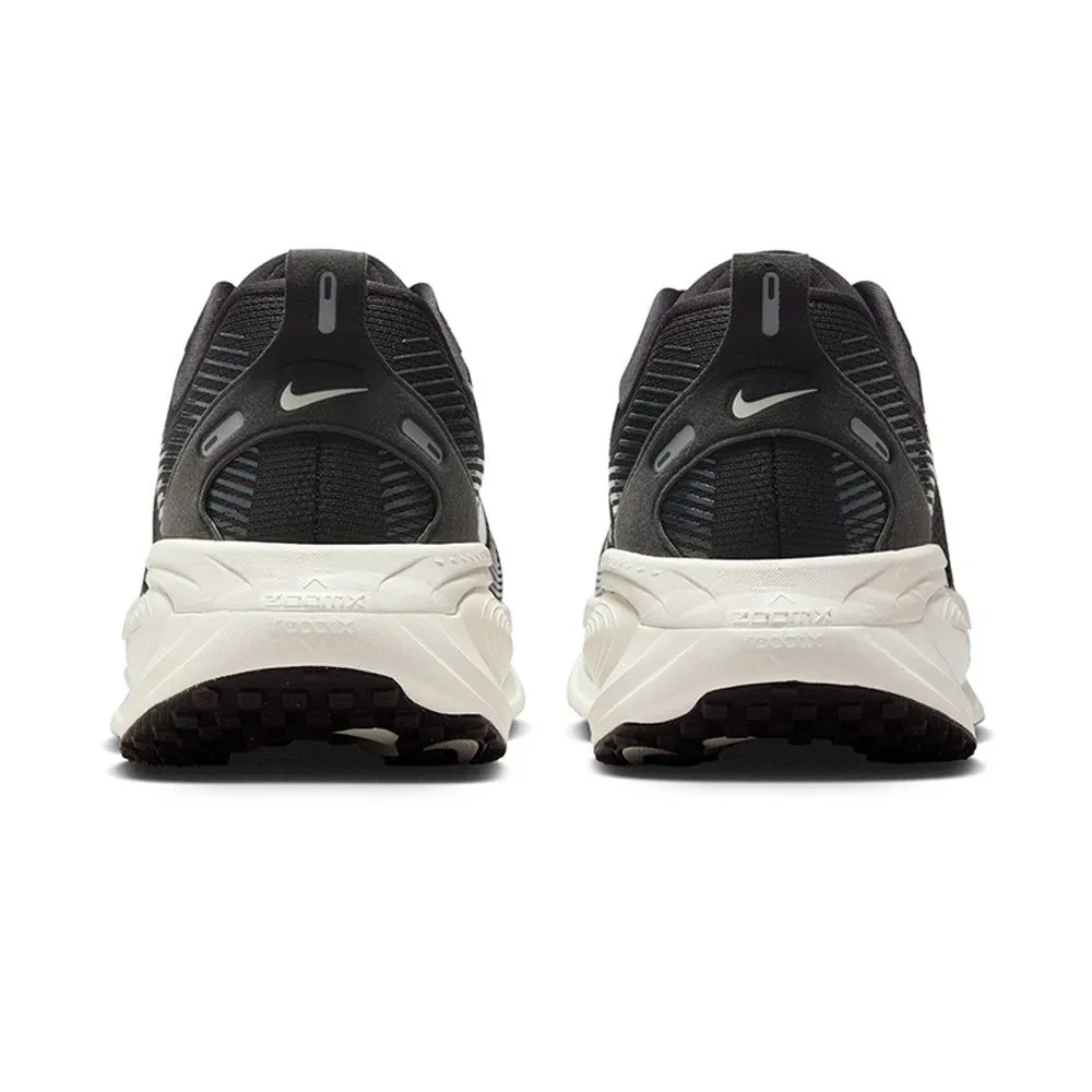 NIKE Men Running Shoes Vomero 18 Extra Wide Black - NI083SH130ENTH
