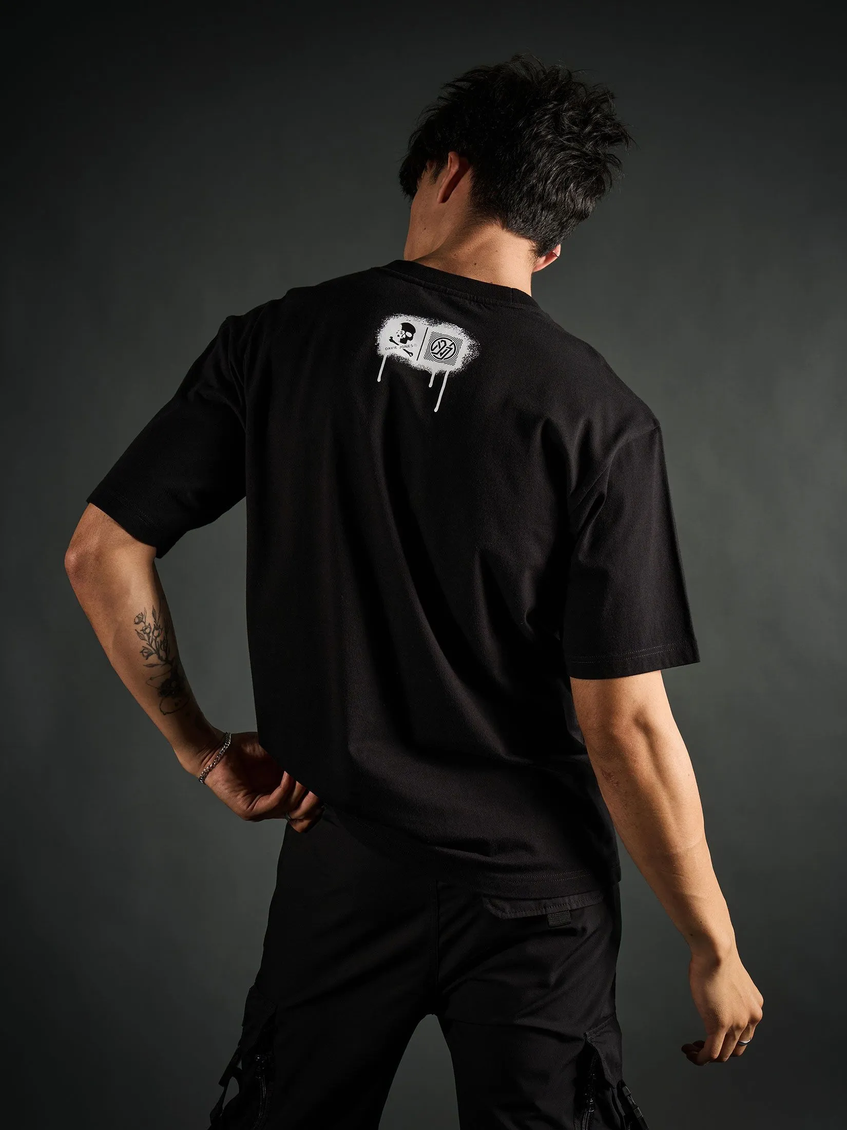 DAVIE JONES Men's T-Shirt Graphic Print Oversized Fit Black