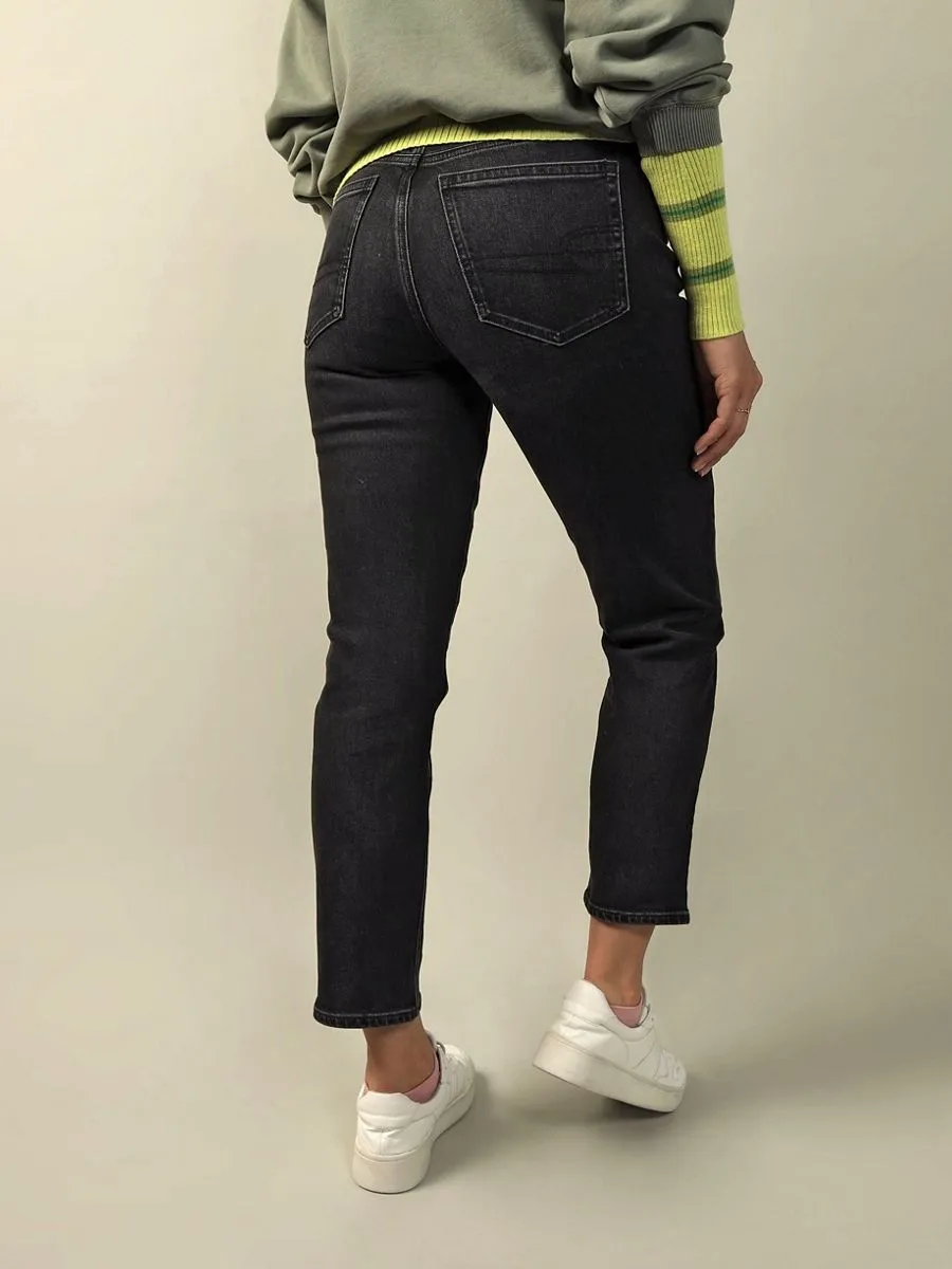 AMERICAN EAGLE WOMEN SUPER HIGH-RISE ANKLE STRAIGHT JEANS - INTL VPP 081 BLACK WASH