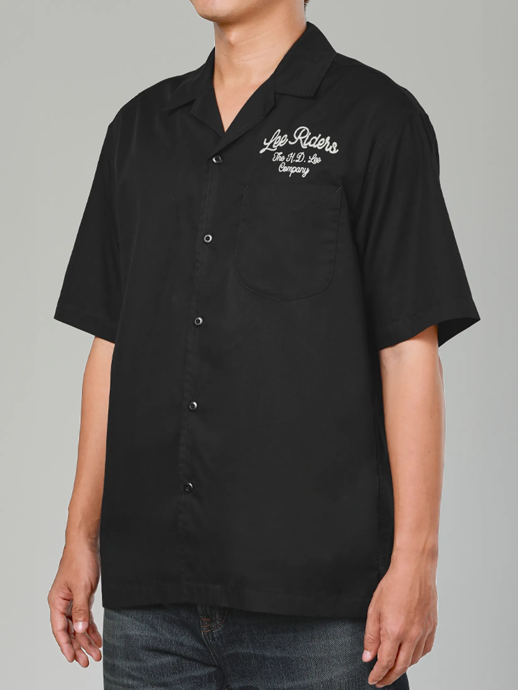 LEE Men s Shirt Short Sleeve Lee Riders Collection Comfort Fit Black