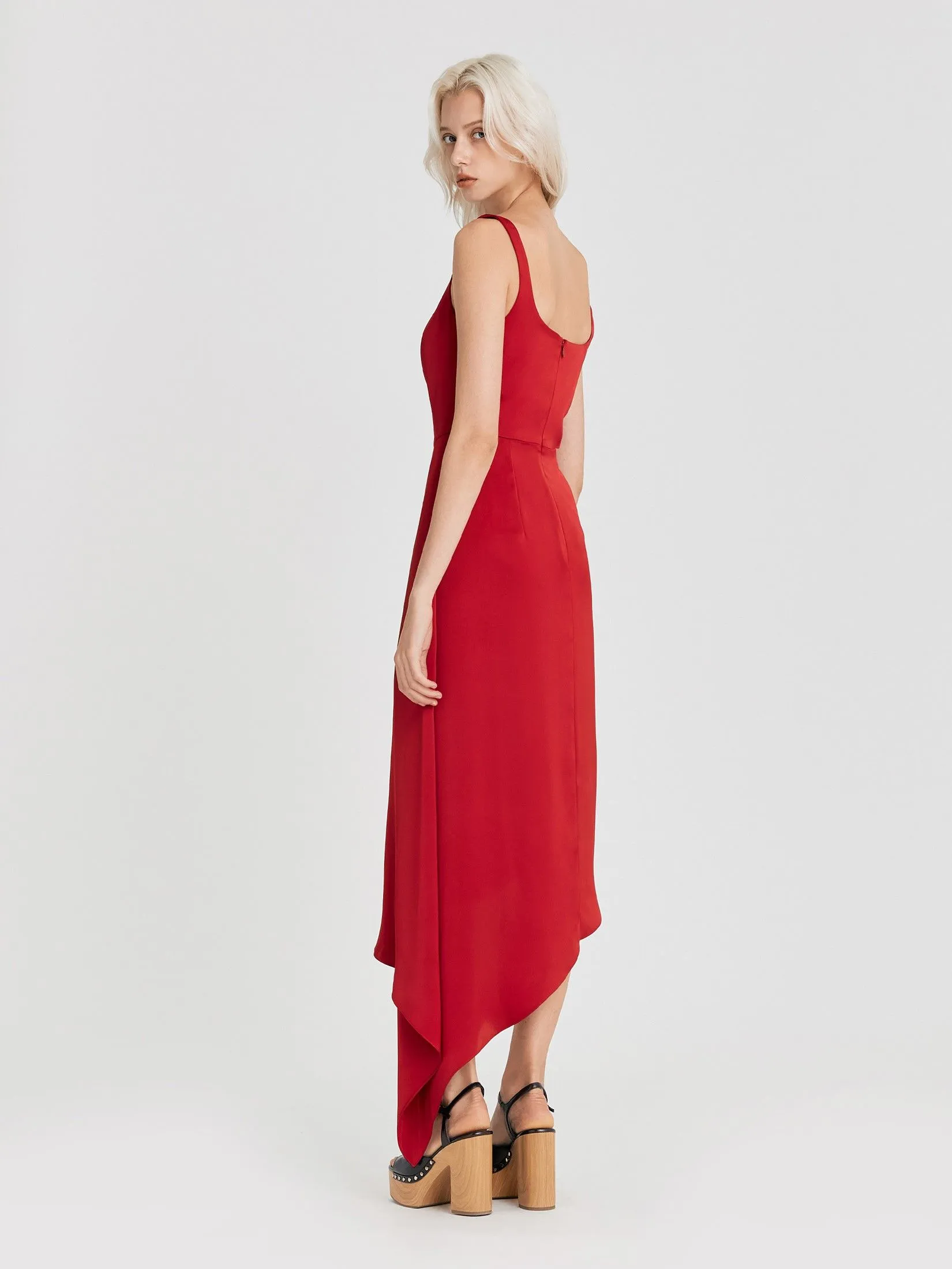 ASV (AW24)Zendaya Asymmetrical Women Dress Red