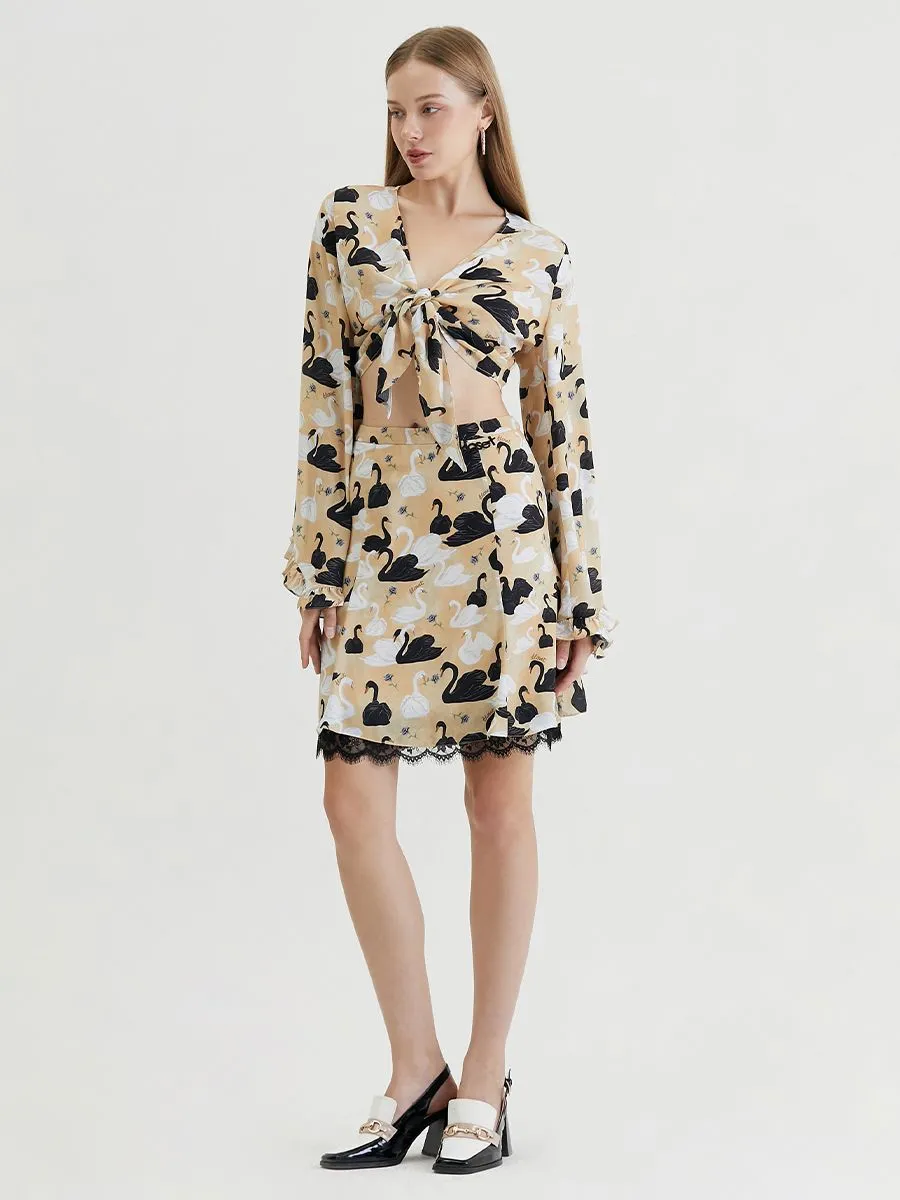 KLOSET (RS24) Swan Print with Lace Detail  Beige Size - L