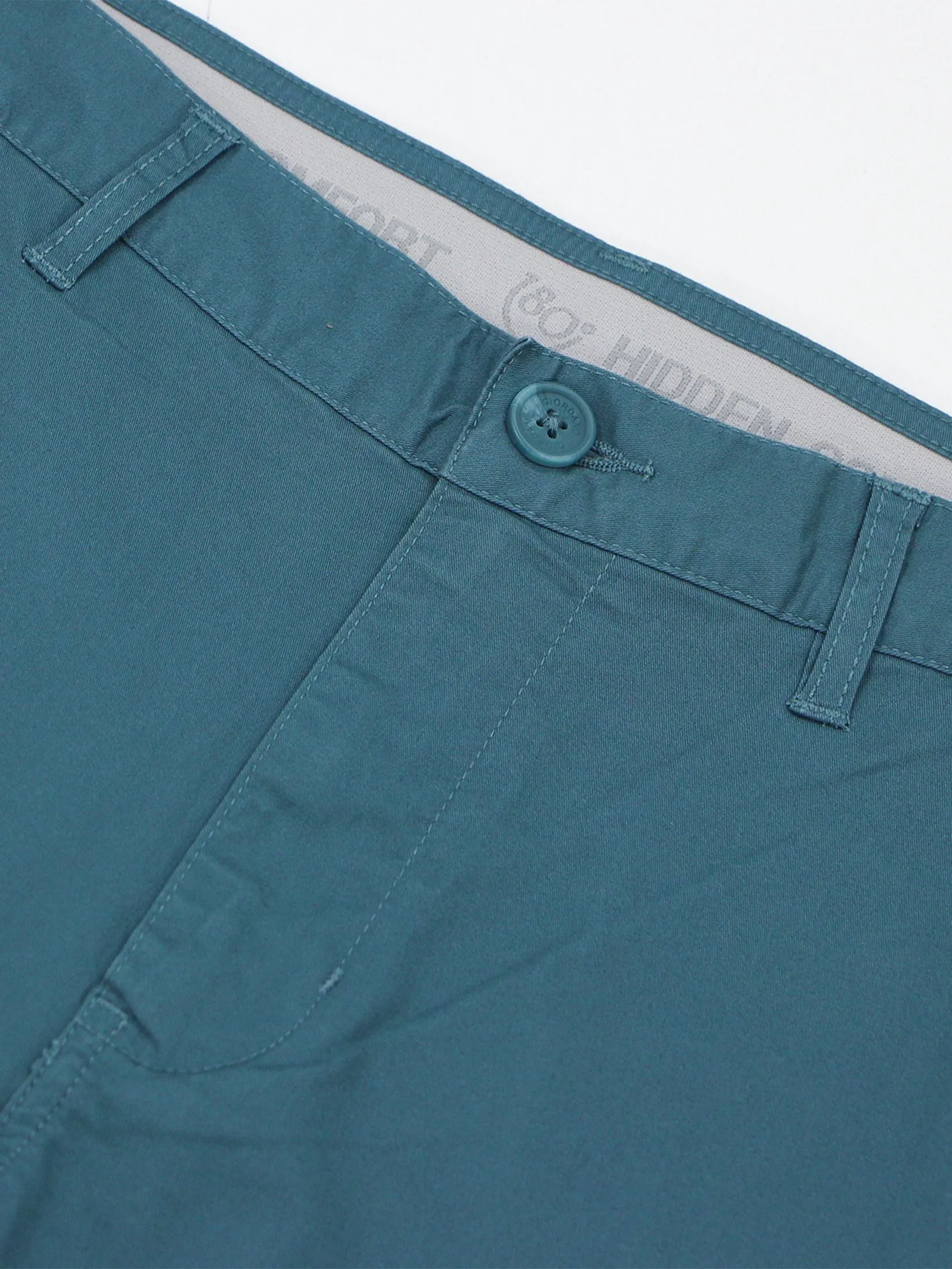 GIORDANO Men's Slim Taper Bermuda Shorts (180° Elastic Waist) Deep Emerald green