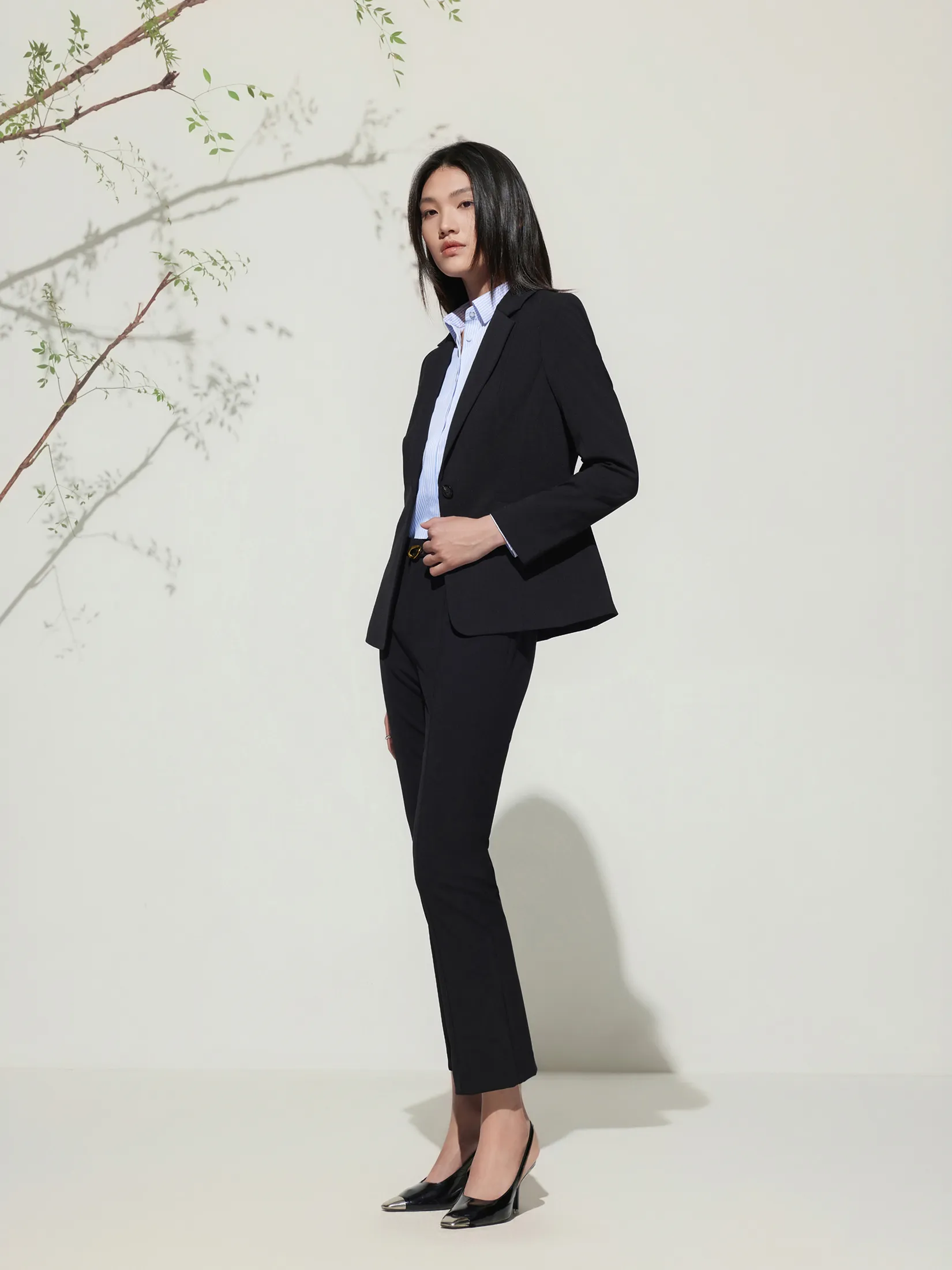 G2000 Women Clothing Cooling Multi-Way Stretch Suit Blazer Slim Fit - Black