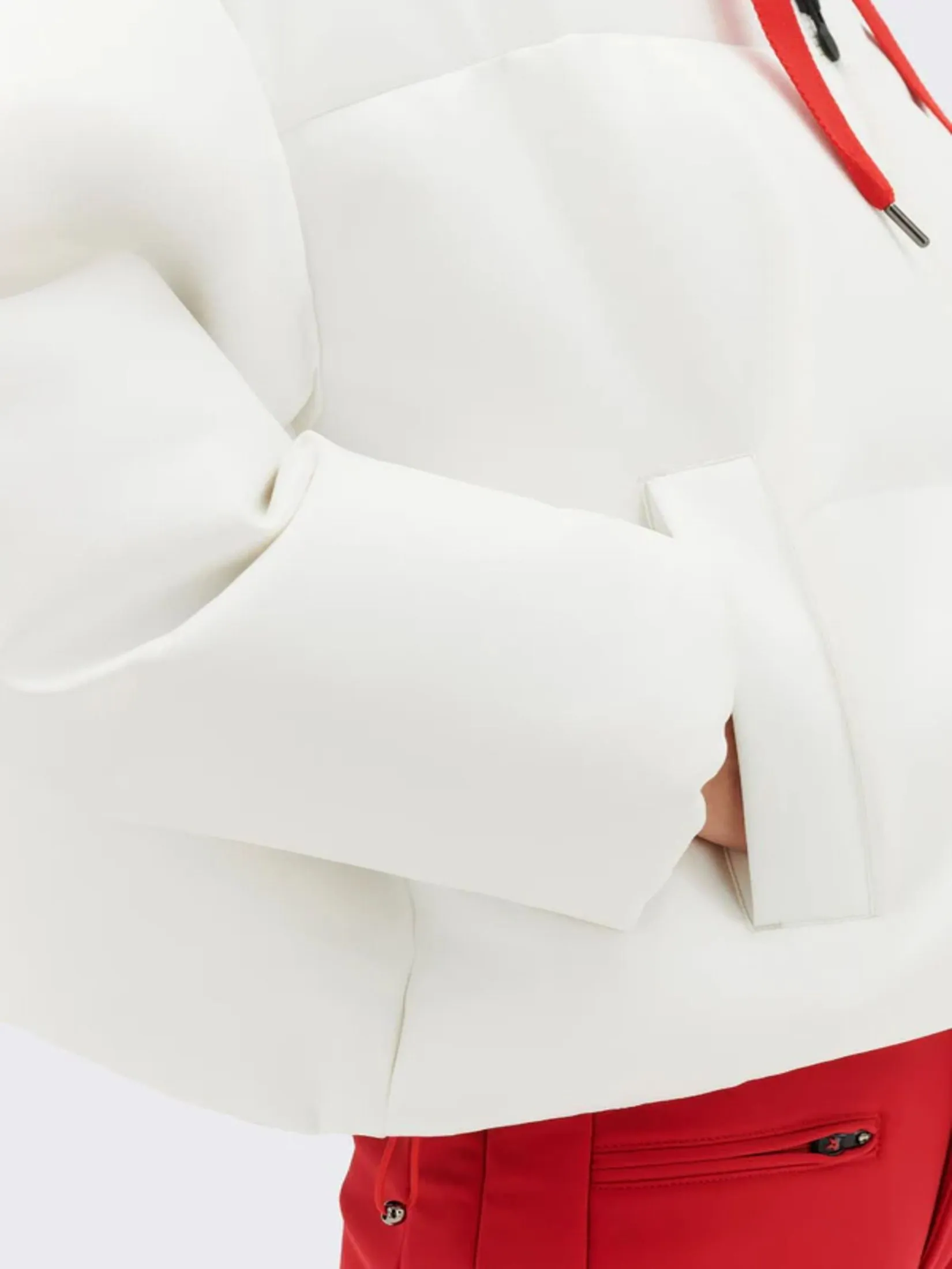 PERFECT MOMENT TAOS SHORT DOWN JACKET IN SNOW WHITE