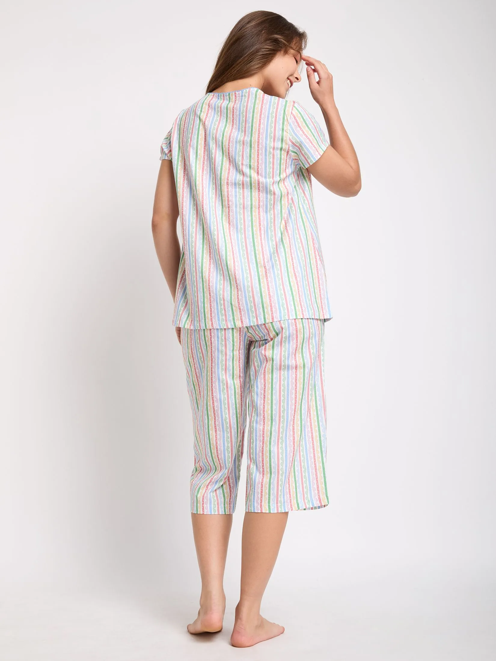 CLAUDIA'S ROMANCE Women Pyjamas Shirt Short Sleeves Crew Neck + 3/4 Pants Print Multi-color