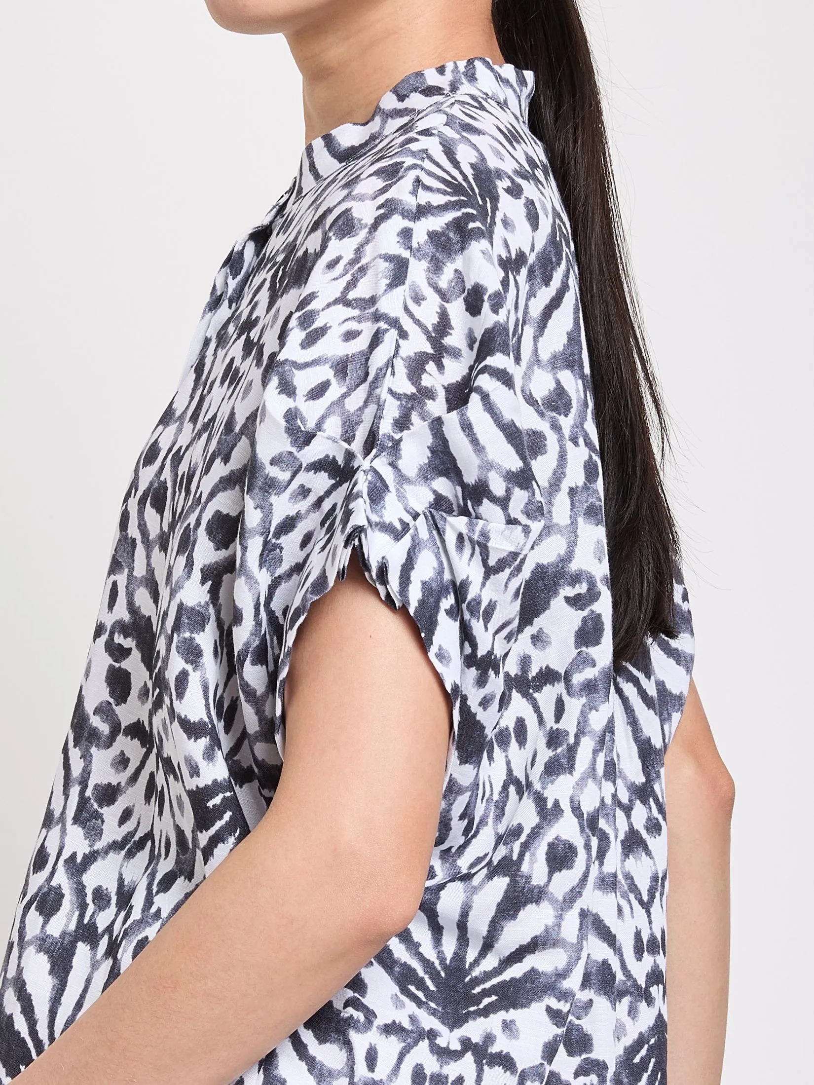 SIMPLICITY Women Blouse Cap Sleeves Collar Neck Print