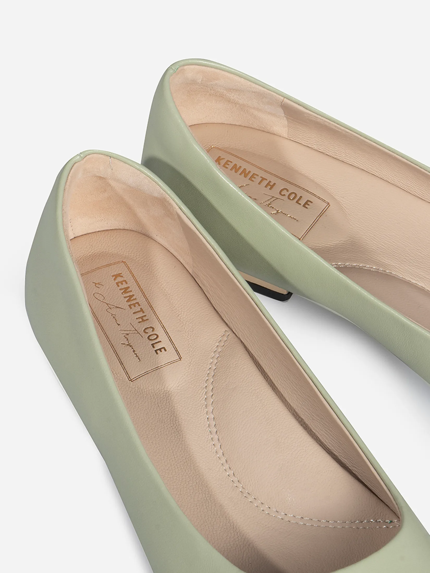 KENNETH COLE WOMEN FLATS ASTAIRE FLATS X ANNE THONGPRASOM /SAGE