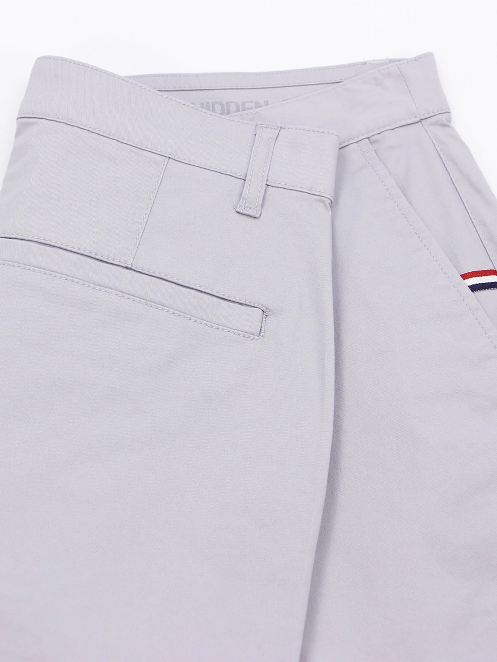 GIORDANO Men's Slim Taper Bermuda Shorts (180° Elastic Waist) Dolphin Grey