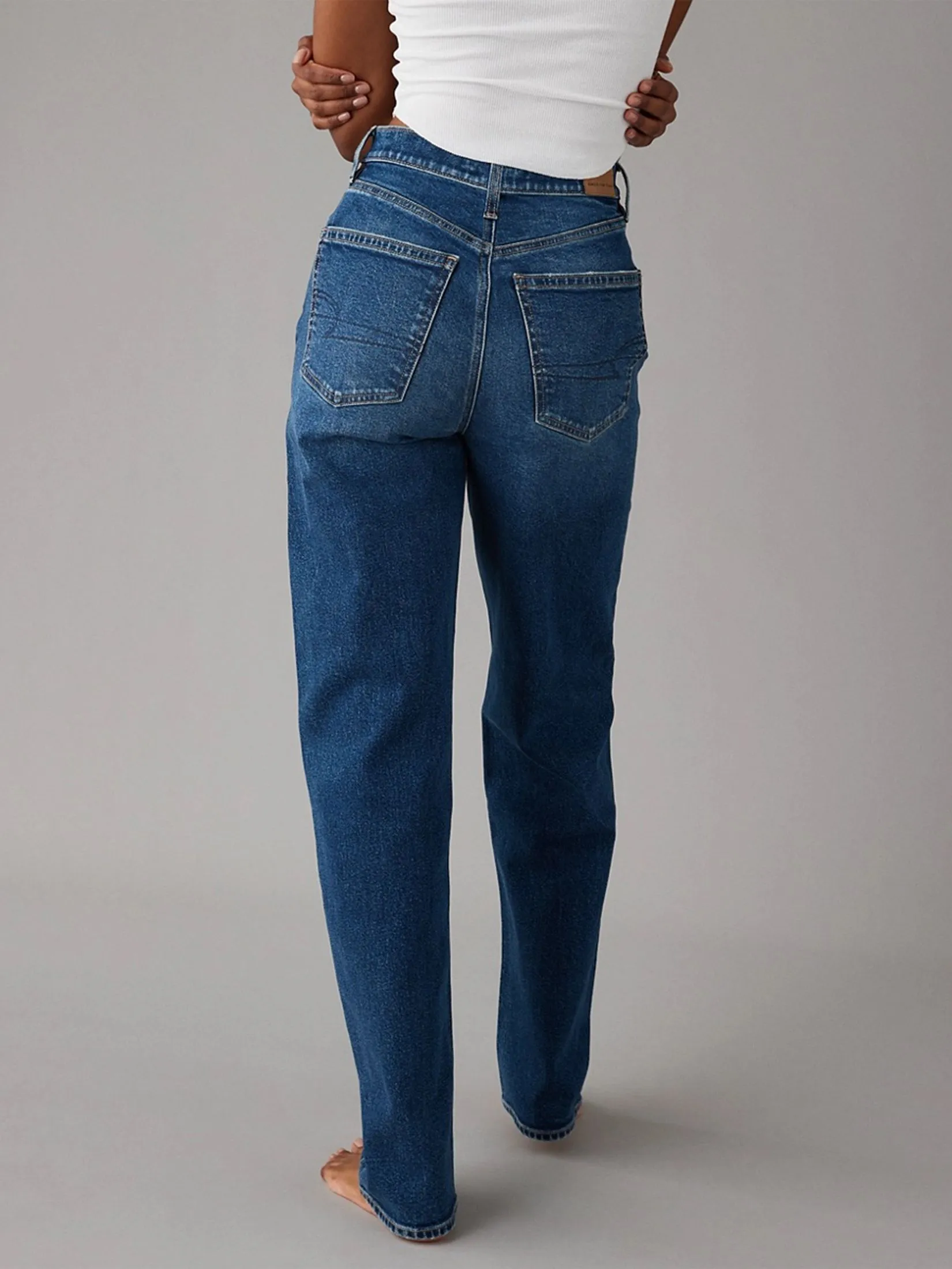 AMERICAN EAGLE WOMEN SUPER HIGH-RISE BAGGY STRAIGHT JEANS 984 HORIZON BLUE