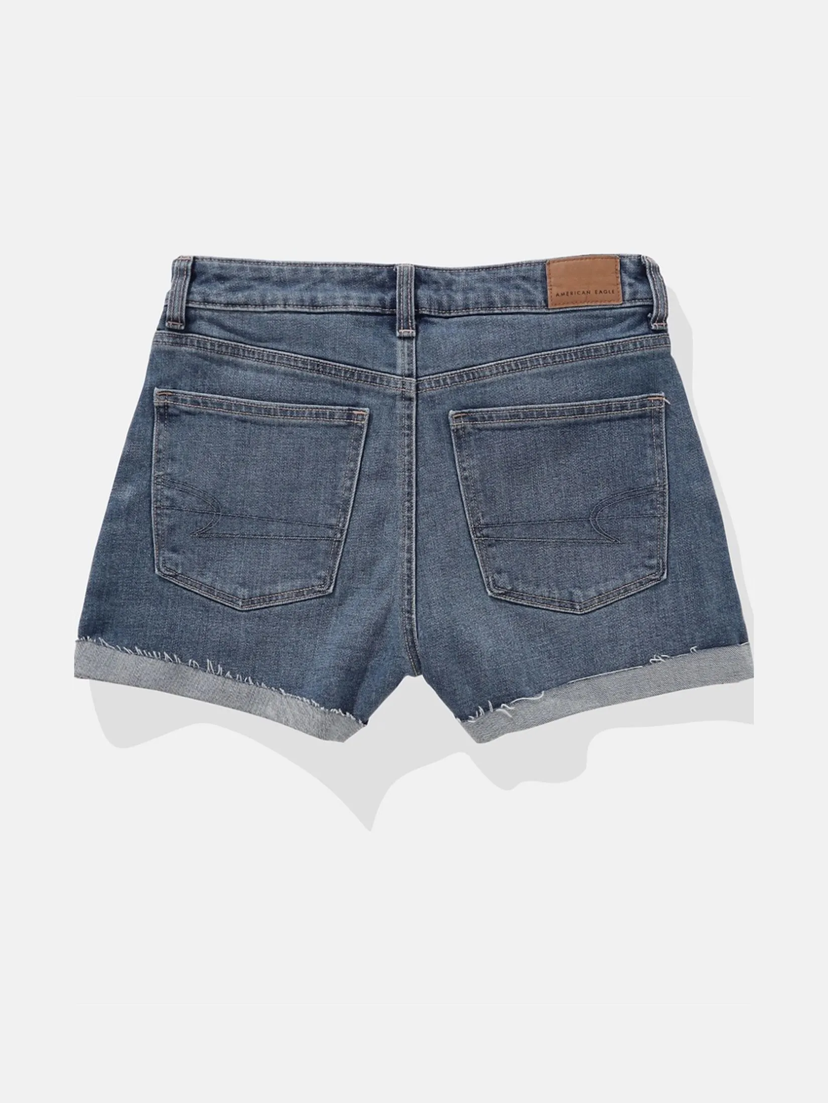 AMERICAN EAGLE WOMEN MOM SHORT-INT-VPP 936 MEDIUM WASH