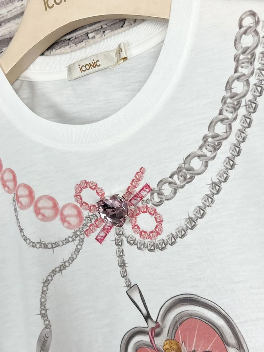 ICONIC WOMAN WHITE LOCKET LOVE T-SHIRT