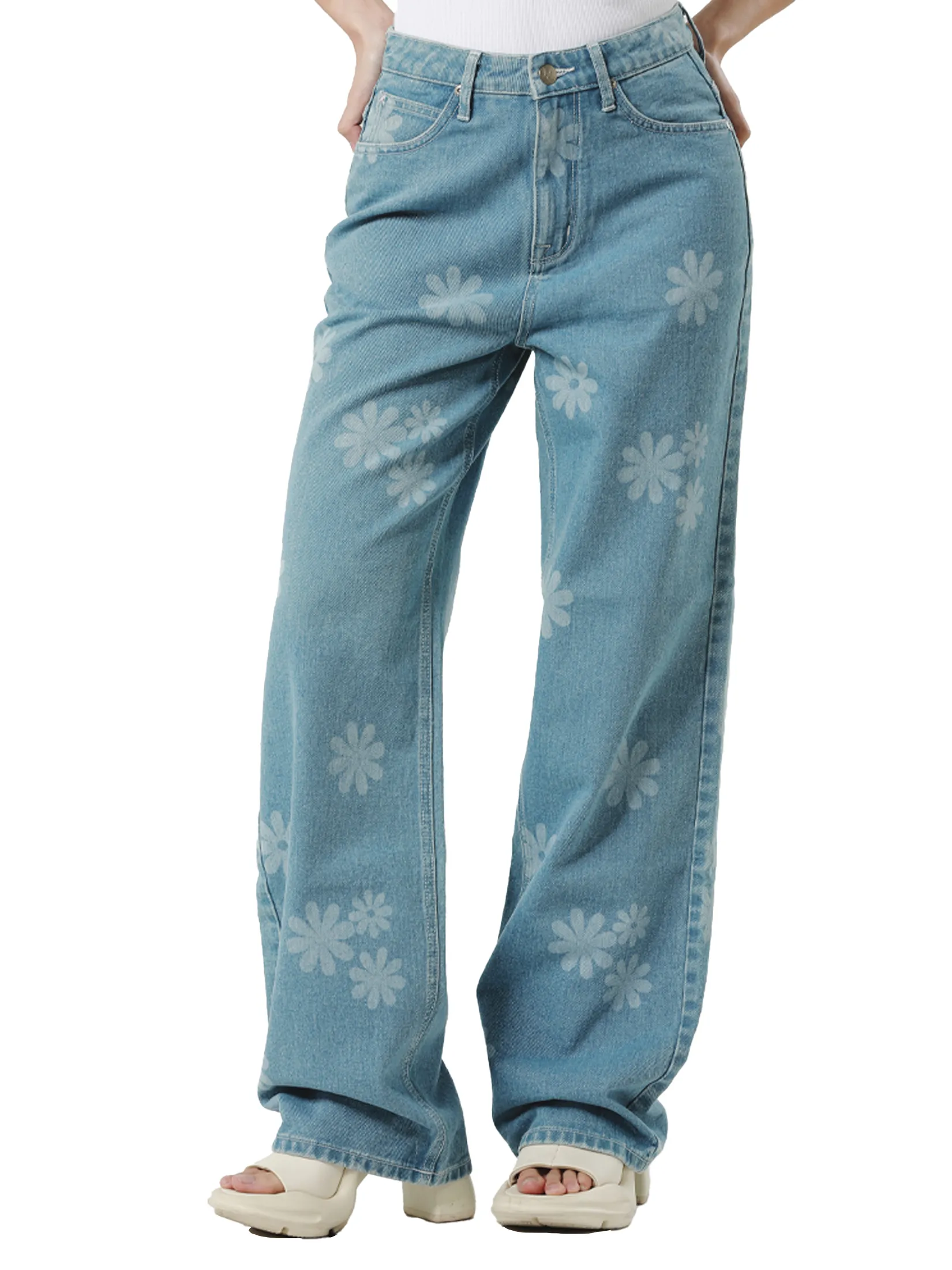 LEE Women s Jeans Lee Pink Collection Mid Comfort Fit Light Indigo