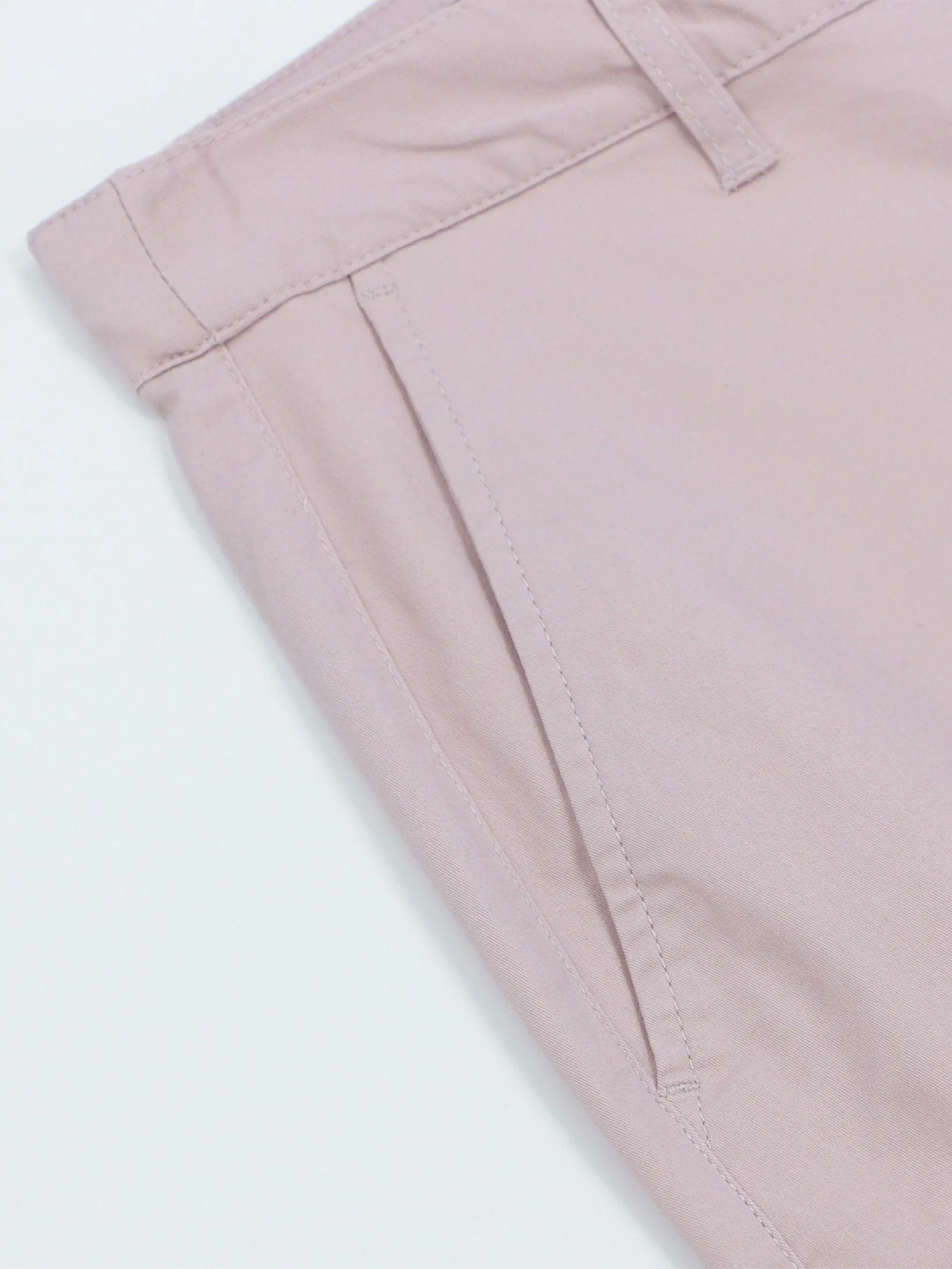 GIORDANO Men's Slim Taper Bermuda Shorts (180° Elastic Waist) Burnished lilac Pink