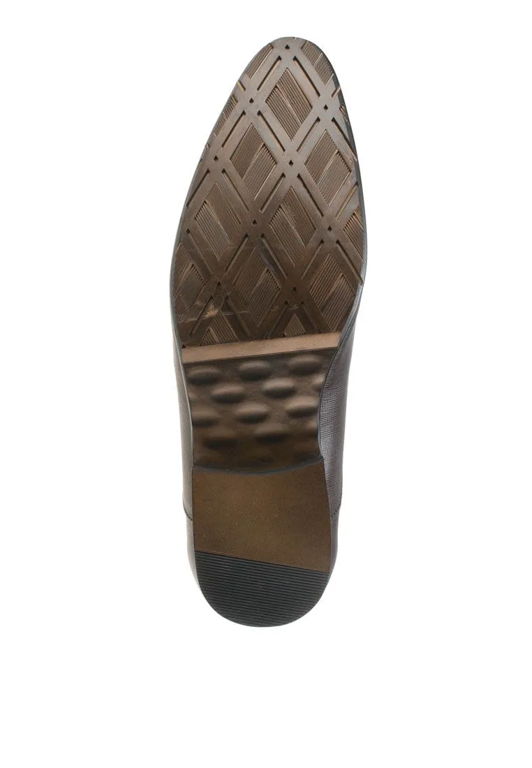 LUIGI BATANI Brown Saffiano Ponited Formal Slip Ons