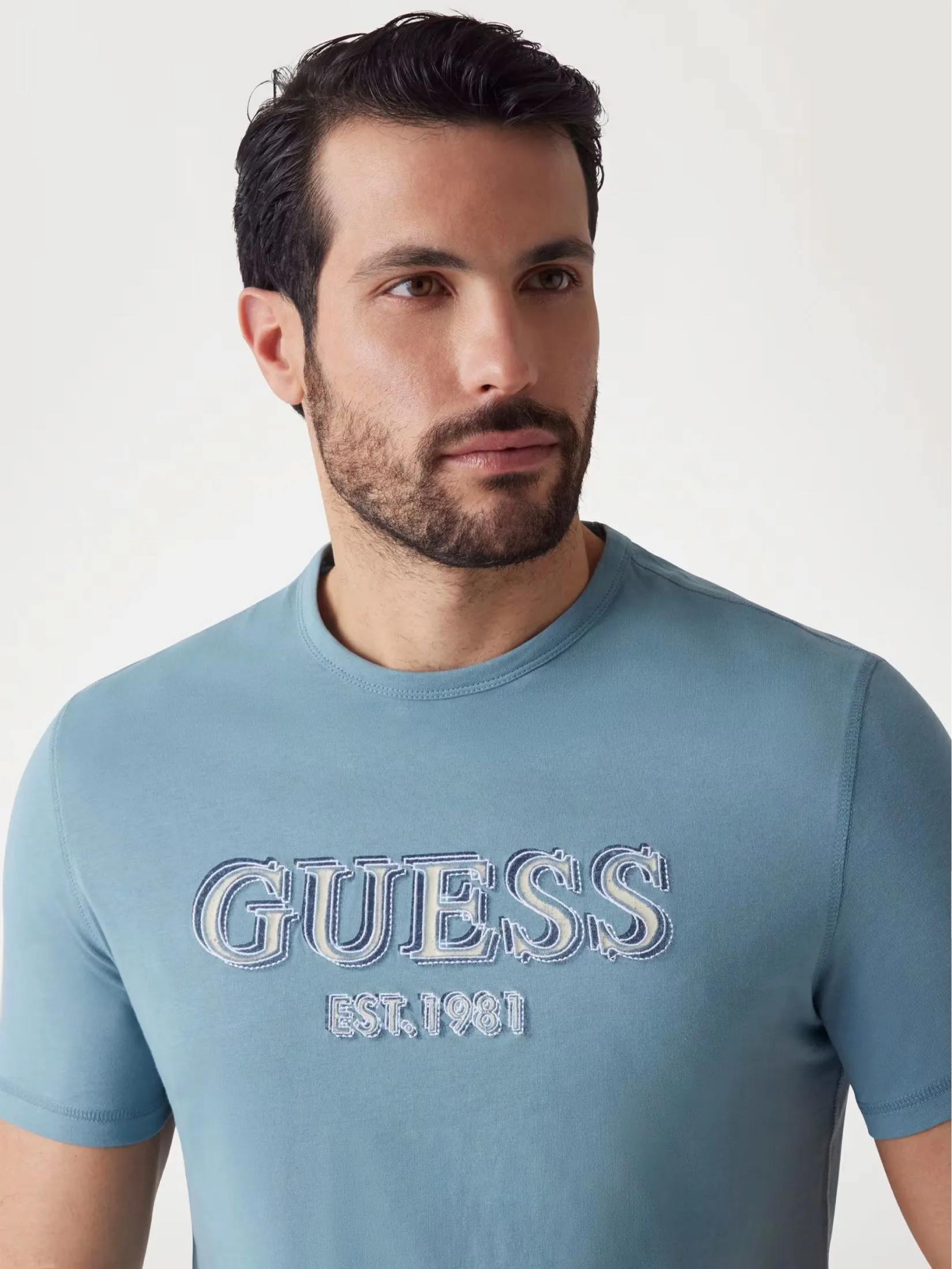 GUESS GUESS MEN  Front Logo   T-Shirt  M5GI07I3Z14  -  Blue