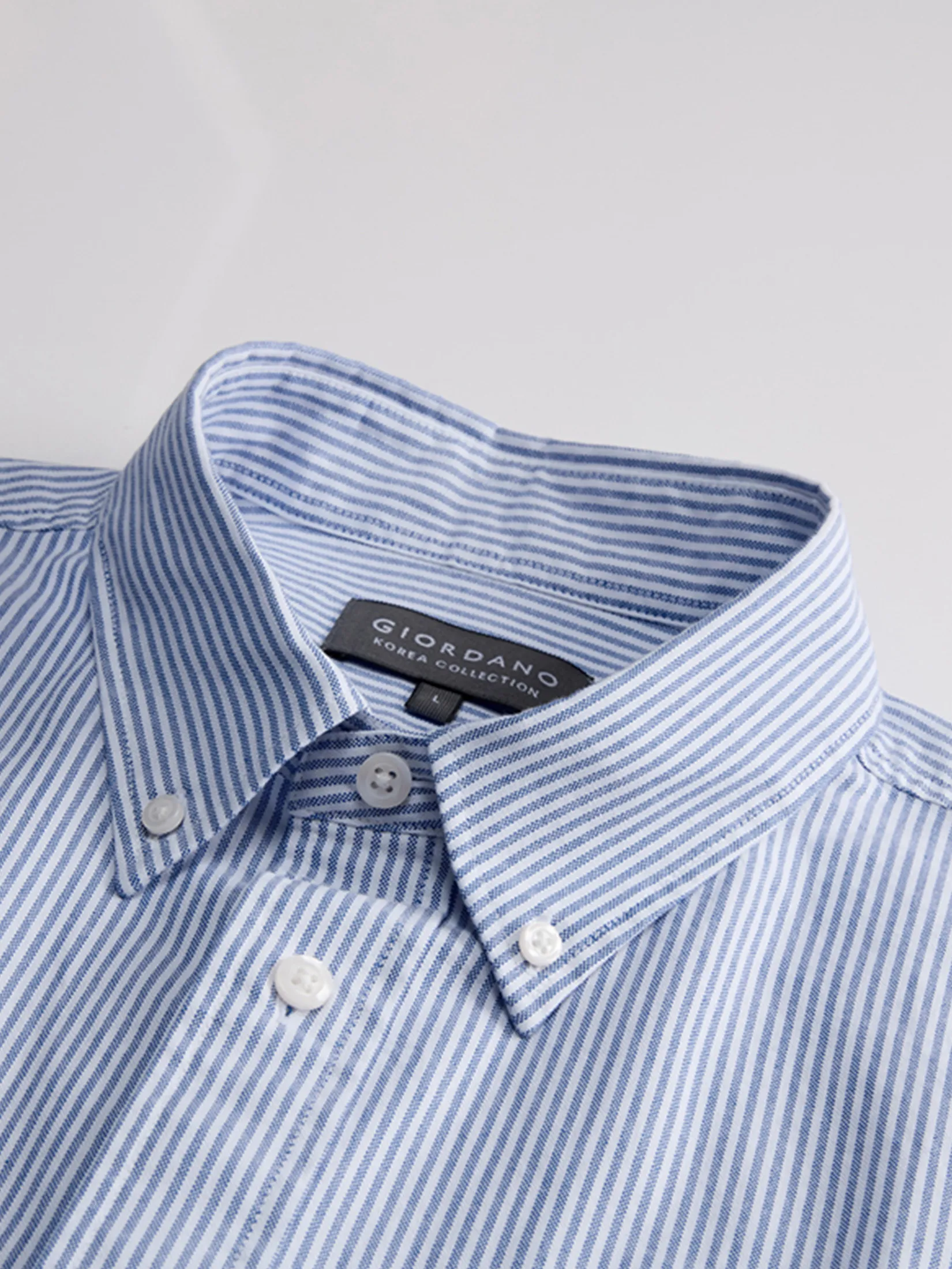 GIORDANO Men s Online Exclusive Relaxed Oxford Shirt (Korea) Blue White
