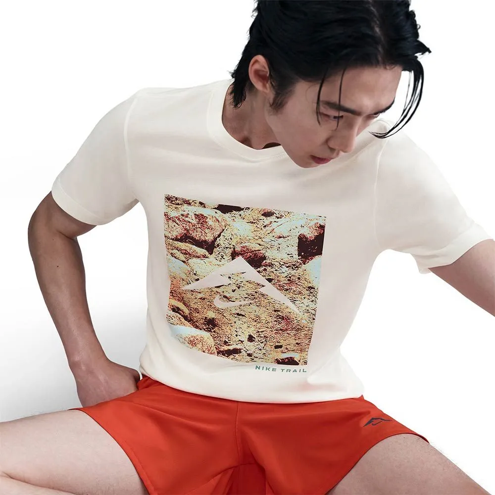 NIKE Dri-FIT Men Trail-Running T-Shirt Cream - NI083AP802ENTH