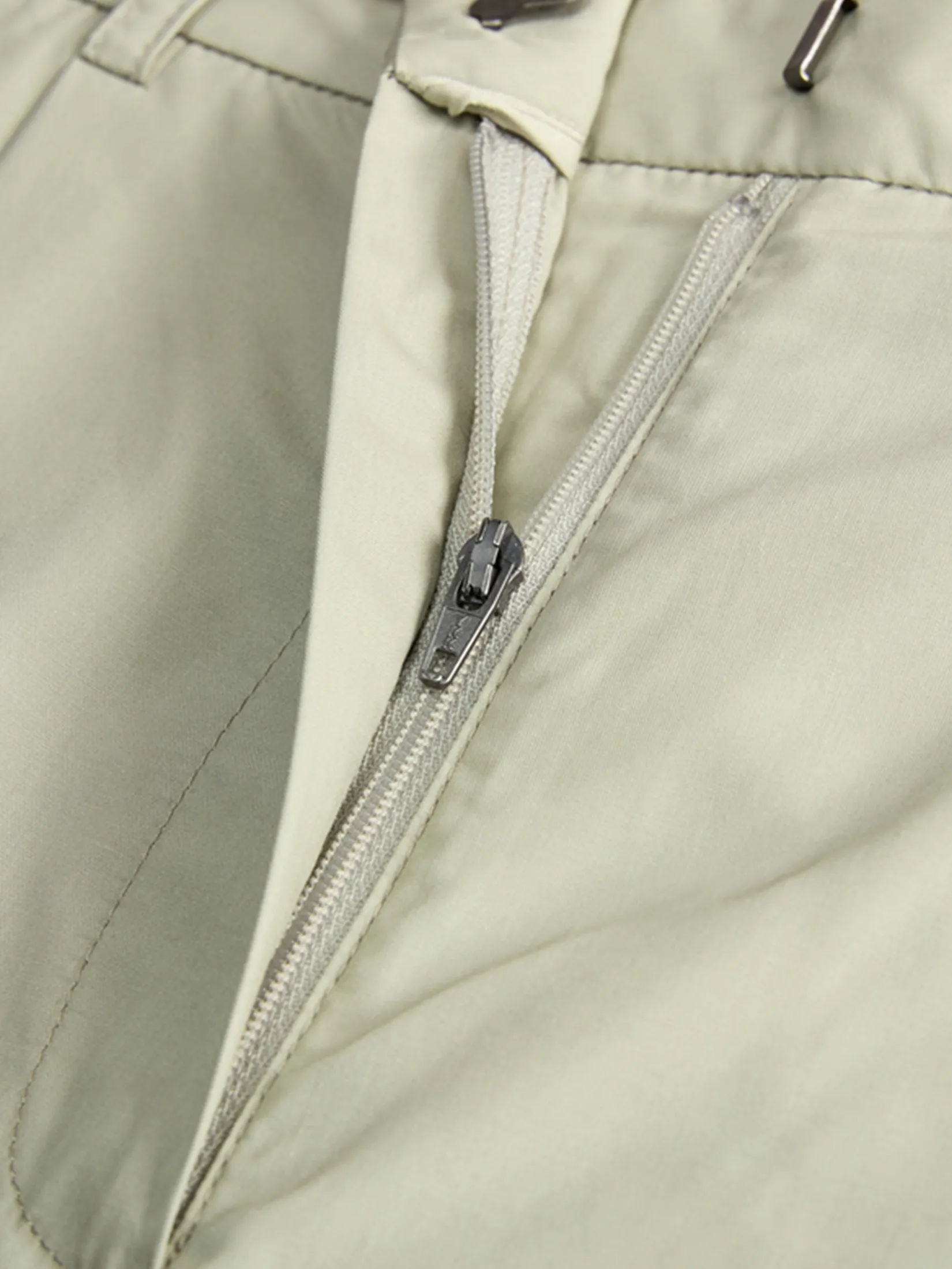 GIORDANO Women s  Online Exclusive Wide Concealed Placket Pleated Pants (Korea) Green