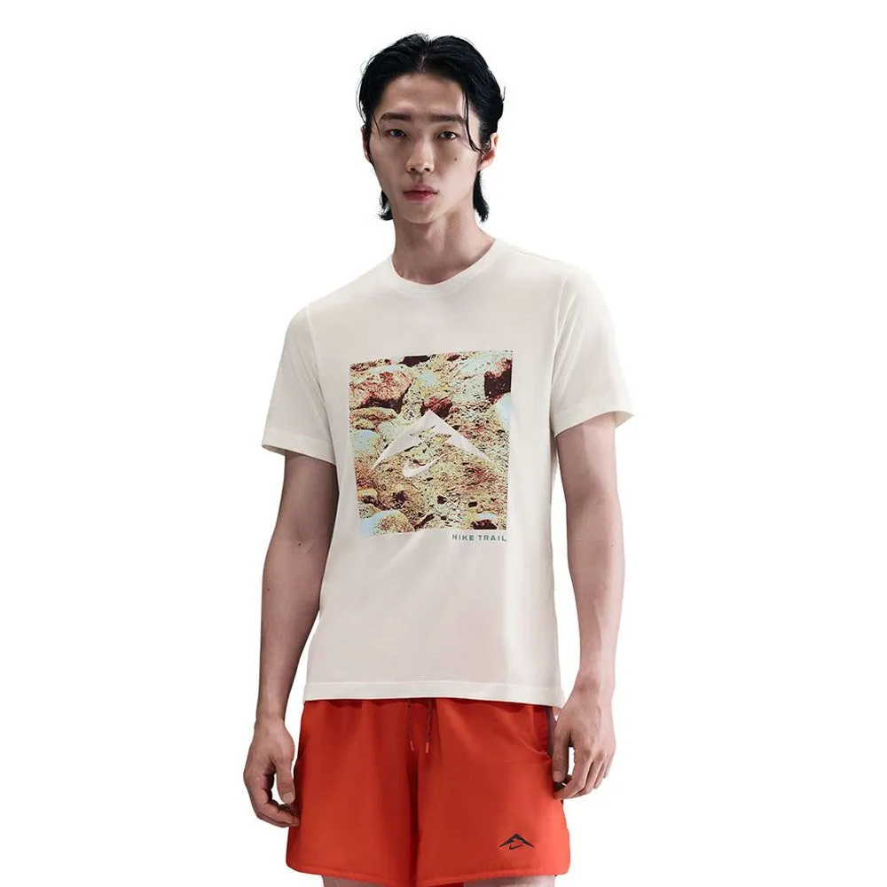 NIKE Dri-FIT Men Trail-Running T-Shirt Cream - NI083AP802ENTH