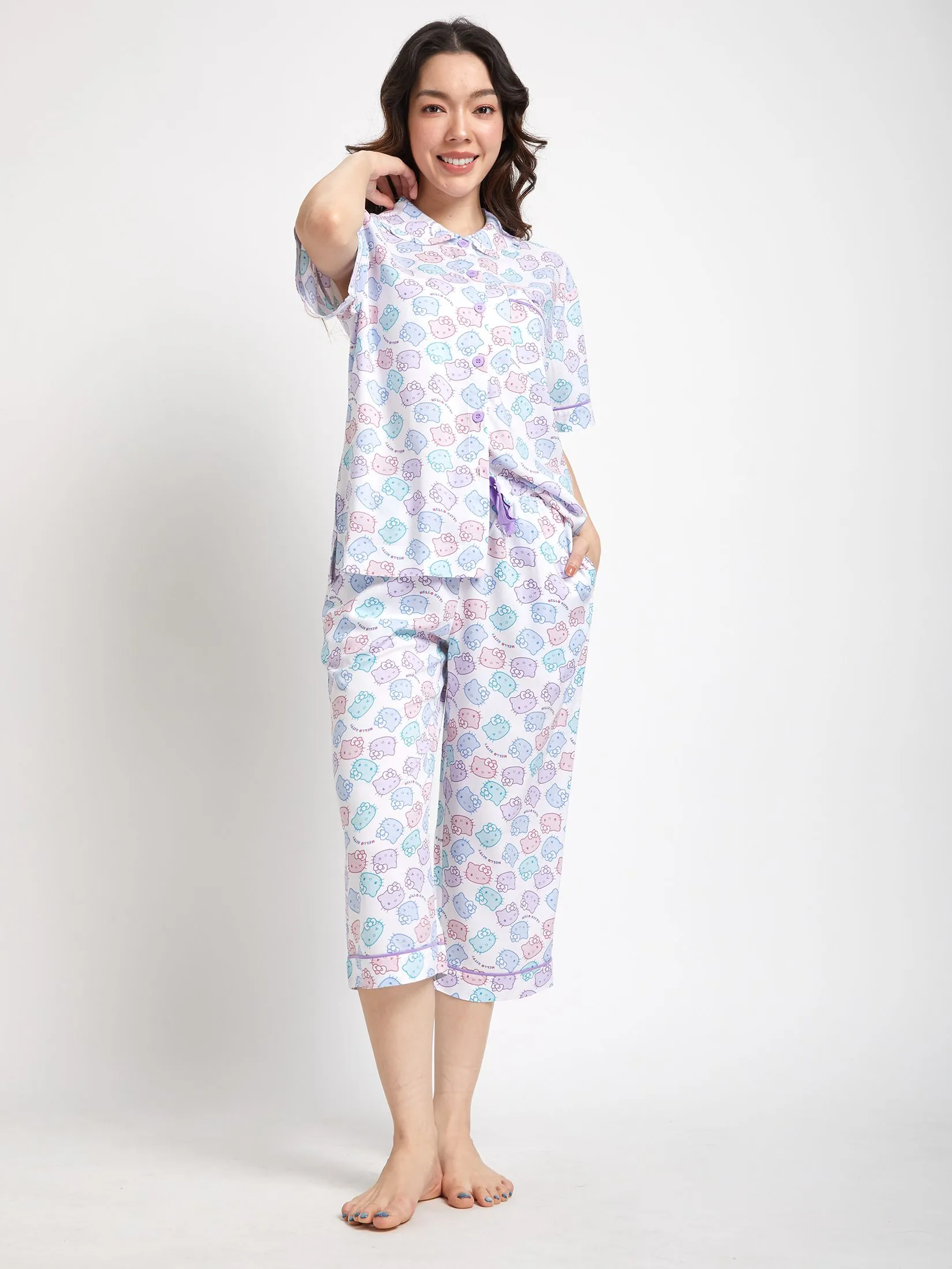 SANRIO Women Pyjamas Shirt Collar Neck Shorts Sleeves + Cropped Pants Rainbow Face Hello Kitty Off White