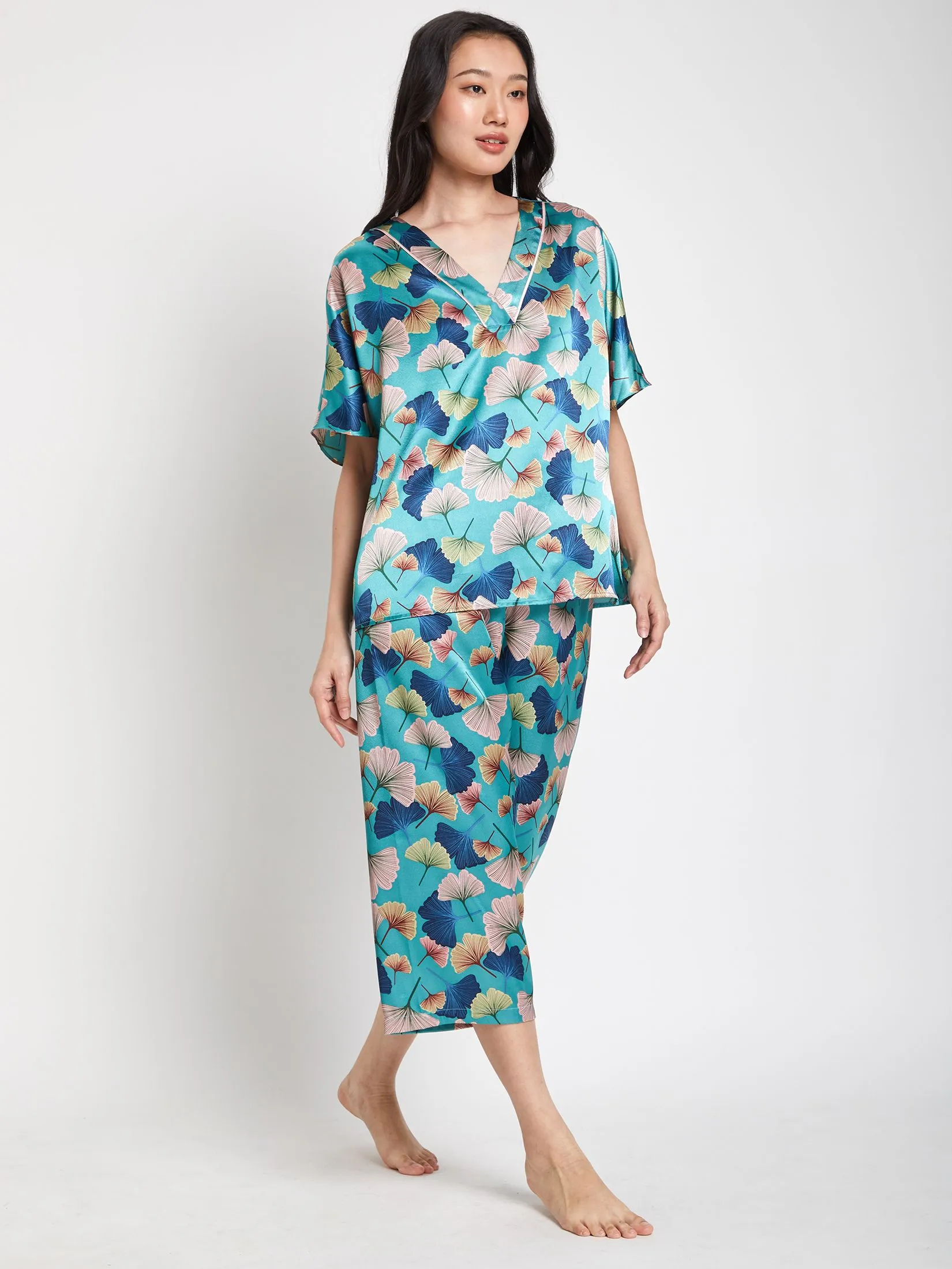 ELIZABETH Women Pyjamas Short Sleeves V-Neck + Cropped Pants Blue