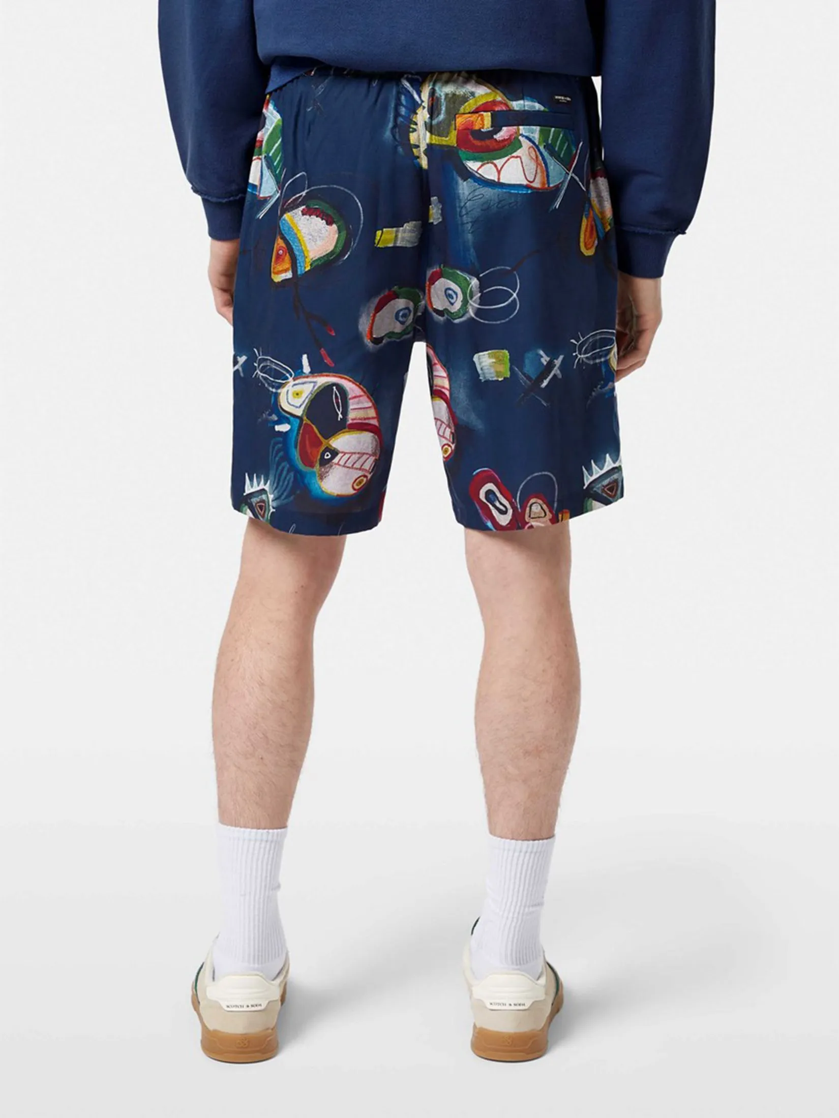 SCOTCH&SODA Men Bermuda Short Fave - Relaxed Fit Printed Tencel Abstract Island Night AOP