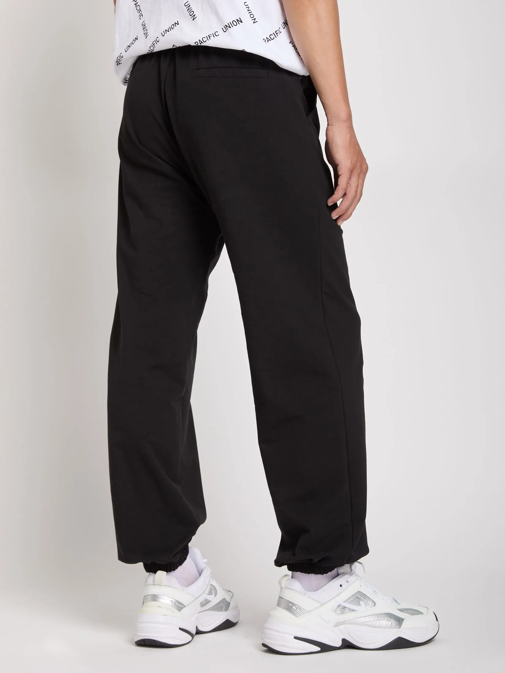 PACIFIC UNION Men Joggers With Cuffed Ankles