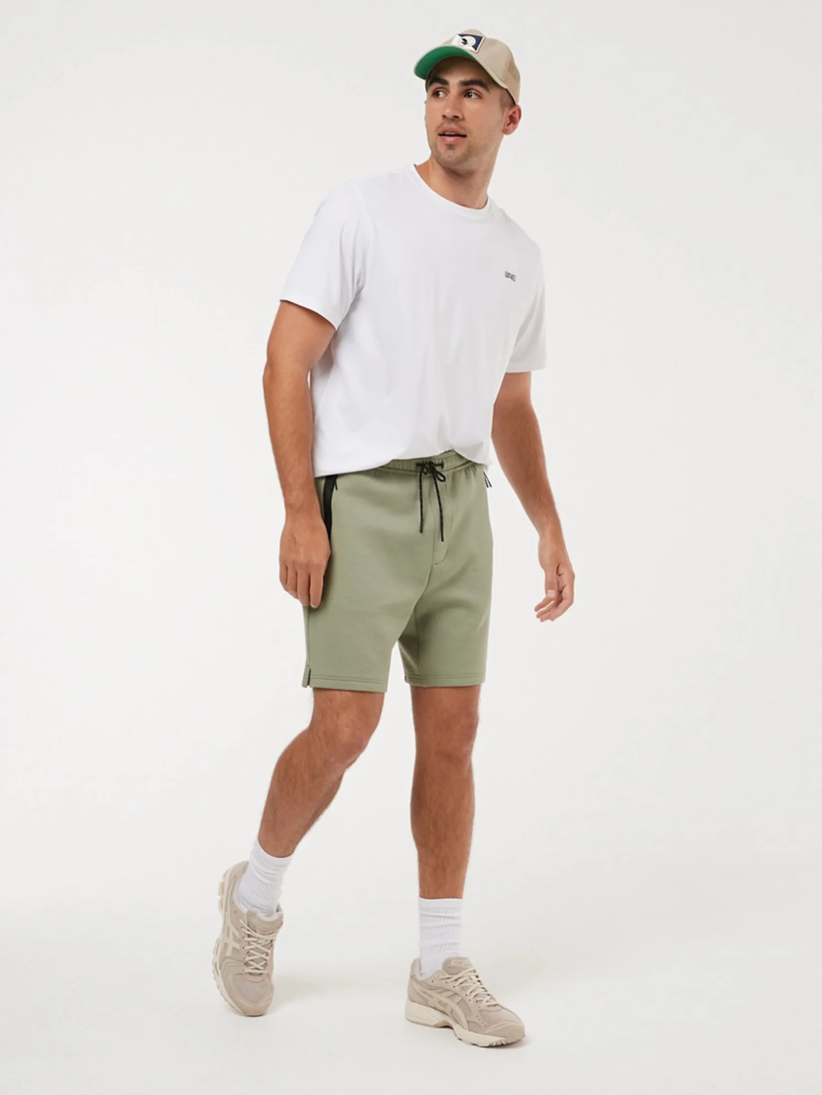 AMERICAN EAGLE MEN 7611 MANCHEGO ACTIVE SHORT 309 OLIVE
