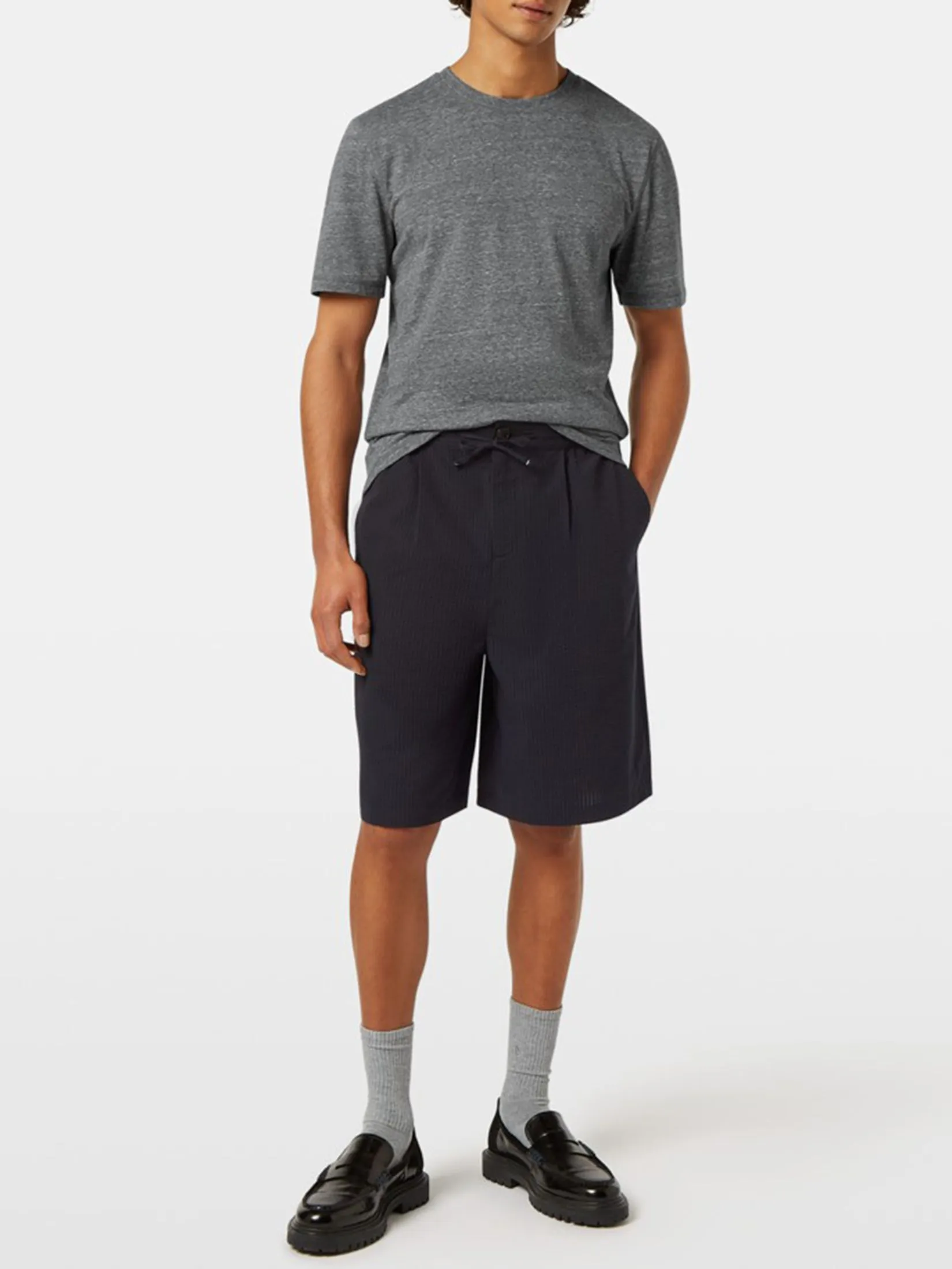 SCOTCH&SODA Men Bermuda Short Loose Fit Pleated Seersucker Washed Black