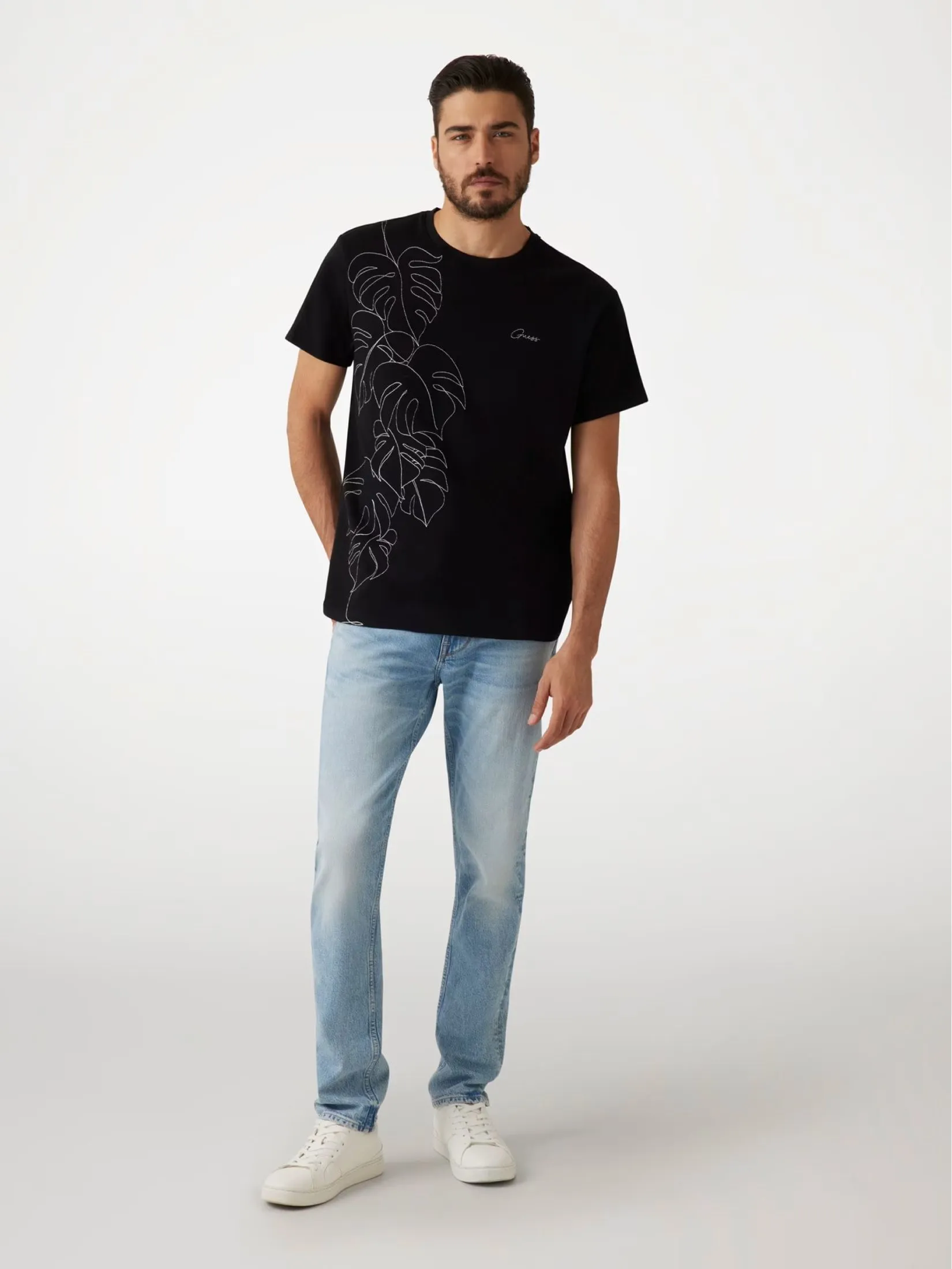 GUESS GUESS MEN Regular-fit Logo  T-Shirt  M5GI22KCT51  -  Black