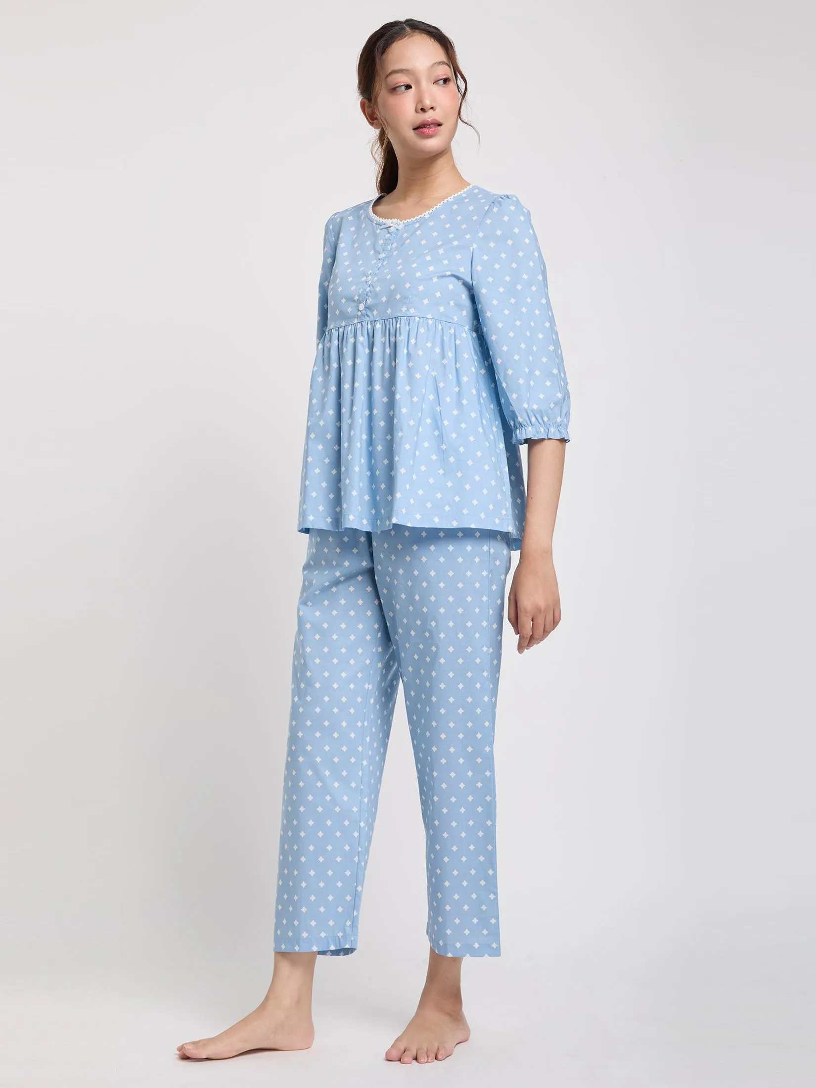 CLAUDIA'S ROMANCE Women Pyjamas Shirt Long Sleeves + Cropped Pants Light Blue