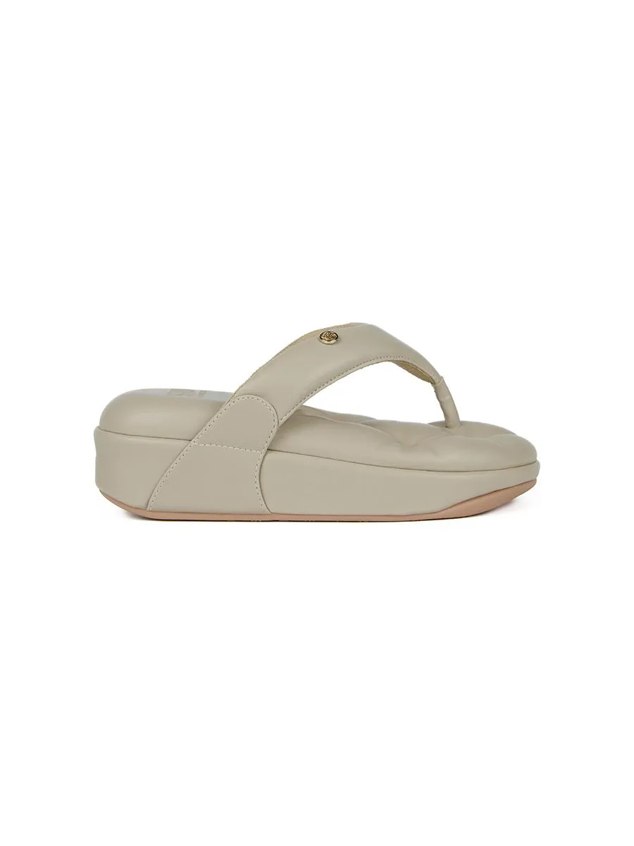 SHU WOMEN  SOFASHOES 2.5" CLASSIC THONGS - NUDE