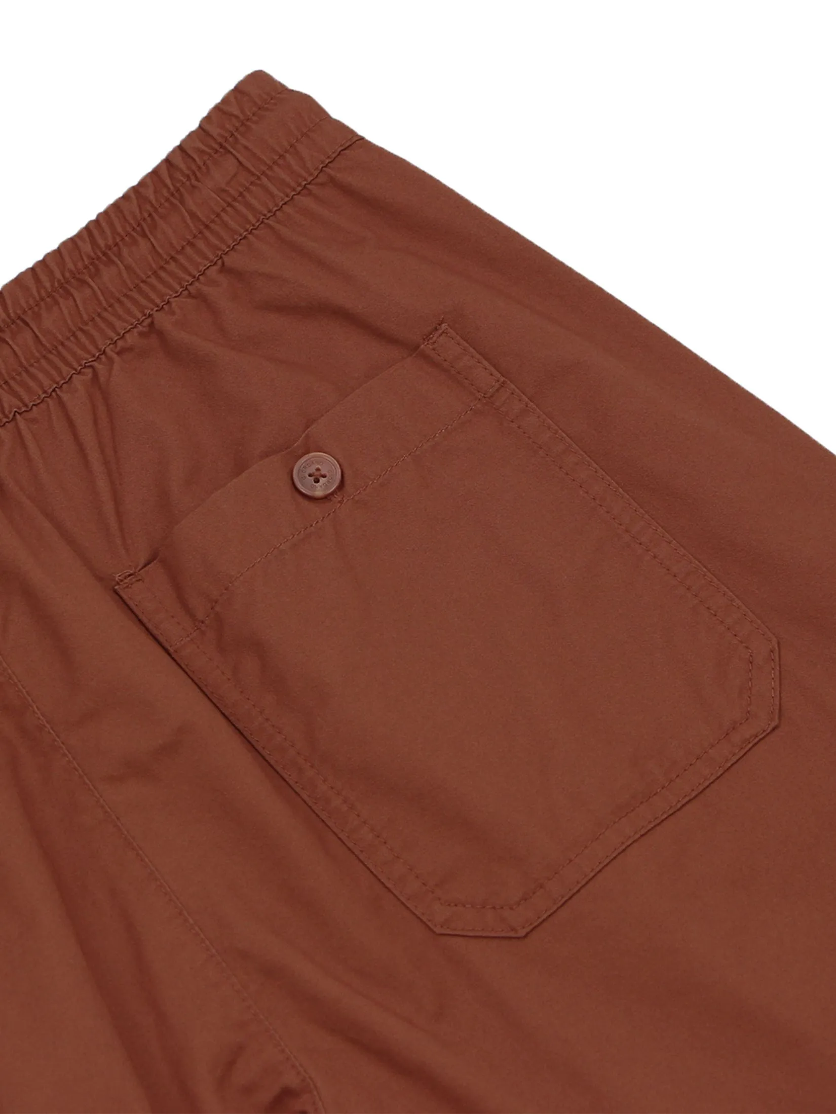 GIORDANO Men's Mid-Rise Slim Fit Elastic Waist Twill Bermuda Shorts Caramel brown