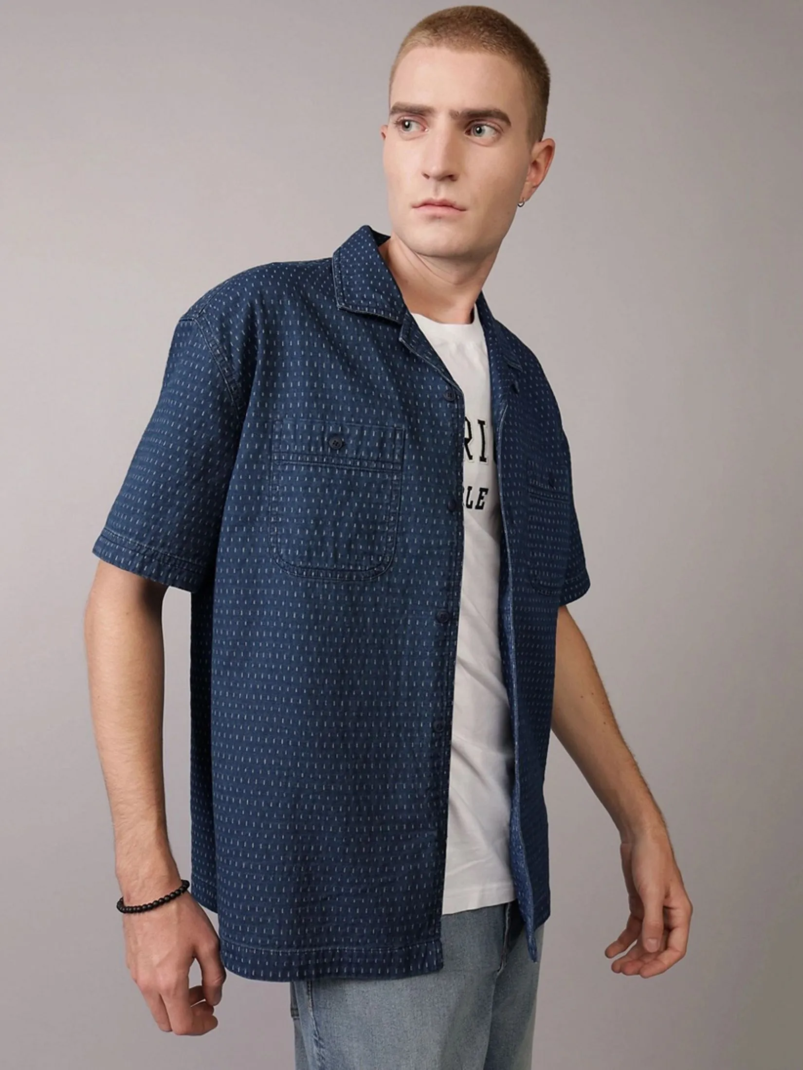 AMERICAN EAGLE MEN SS OVERSIZED CAMP COLLAR 2 PKT MELVIN INDIGO DOBBY 404 ICE BLUE