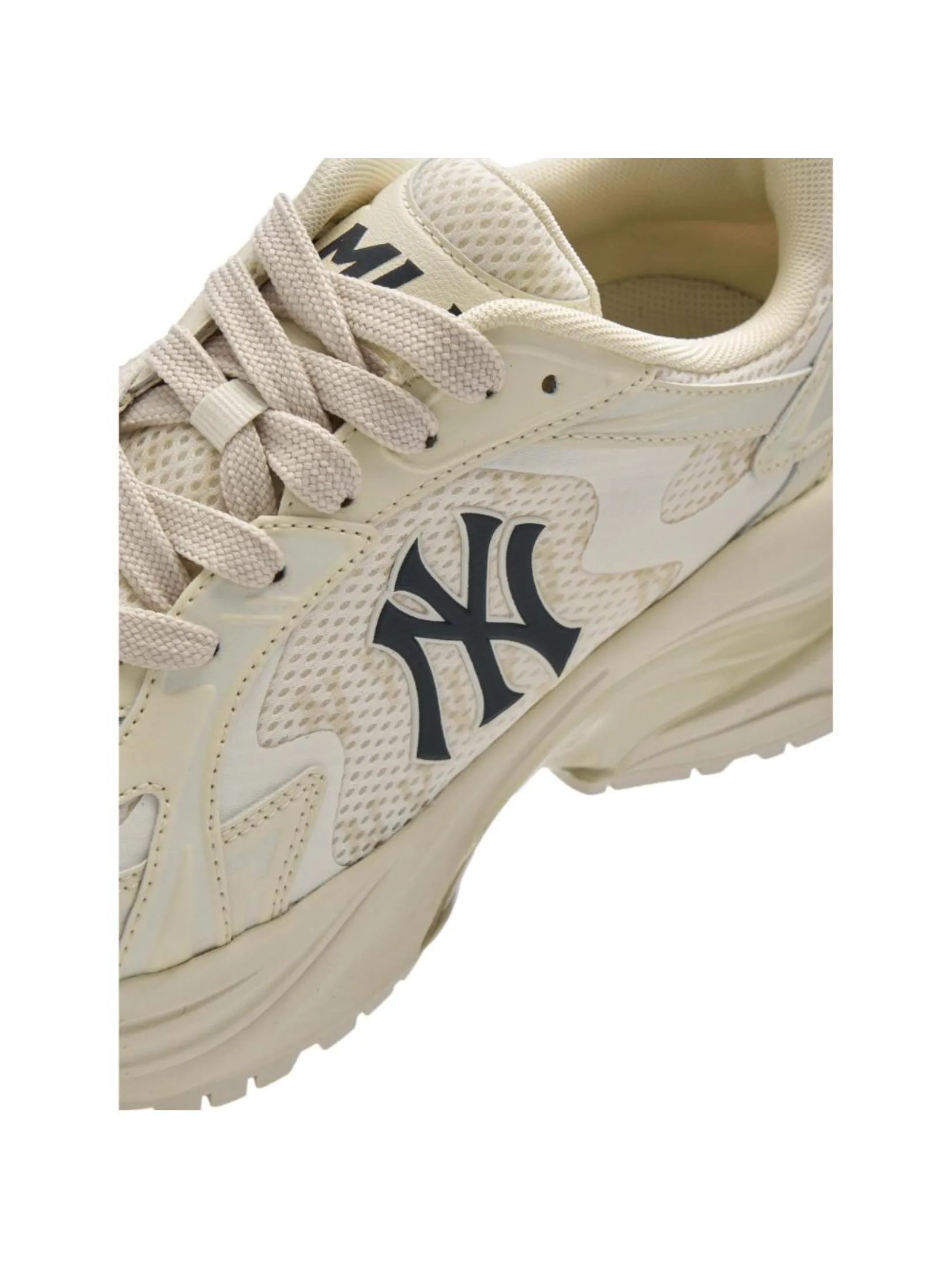 MLB Unisex Curve Runner Monogram Model 3ARNSPL5N 50BGL Light Beige