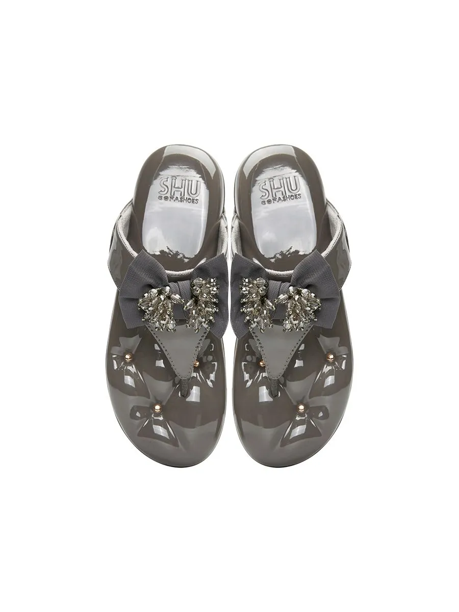 SHU WOMENSOFASHOES 1.5" SWEETCHIC - GLOSSY ASH GREY