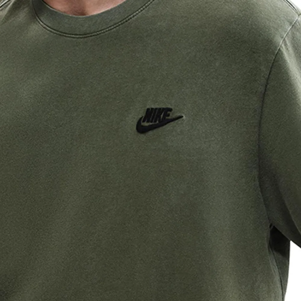 NIKE Men T-Shirt Sportswear Green - NI083AP303EKTH