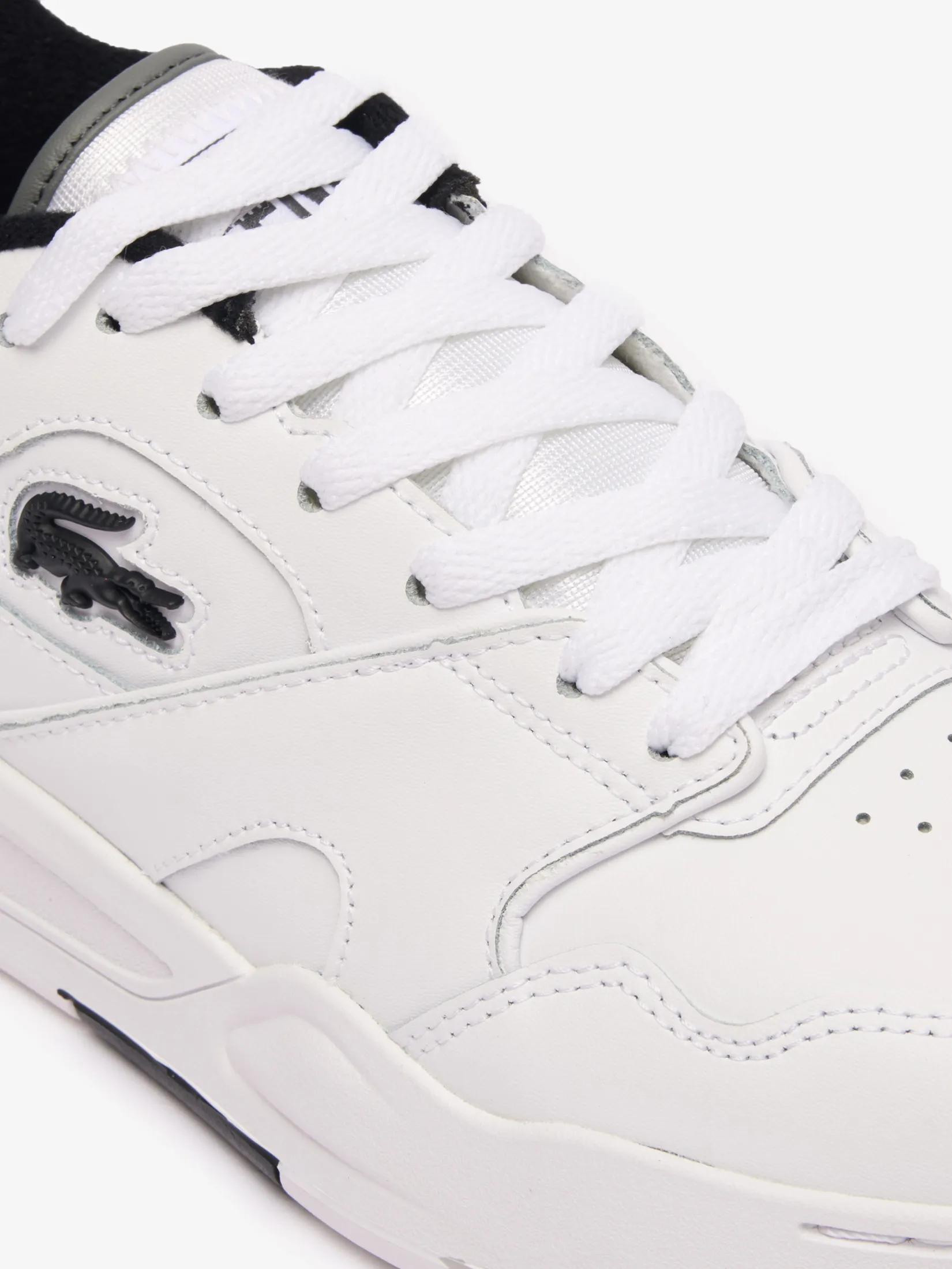 LACOSTE Women’s Lineshot Leather Sneakers White