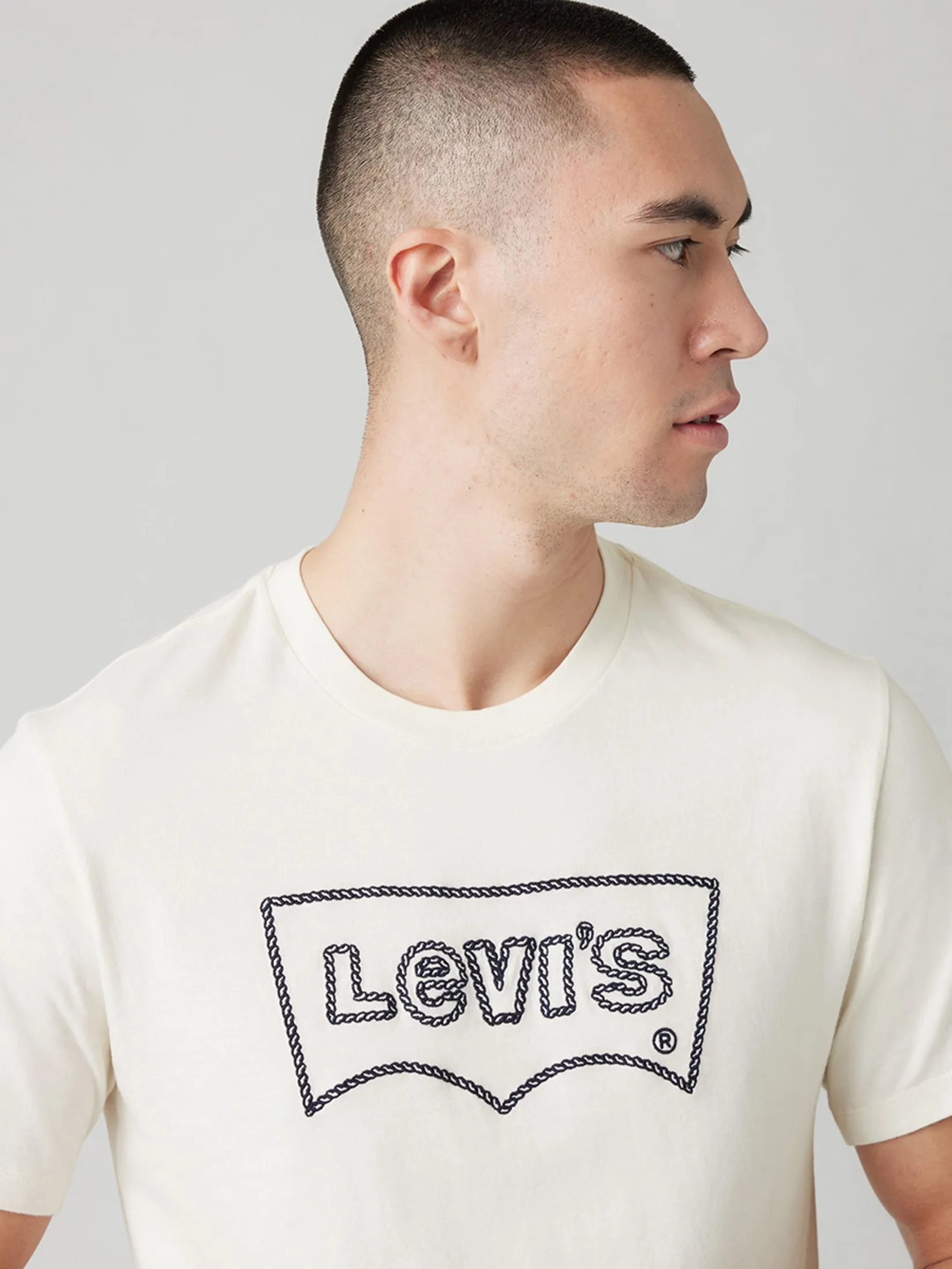 LEVI'S Men's Classic Graphic T-Shirt Antique White